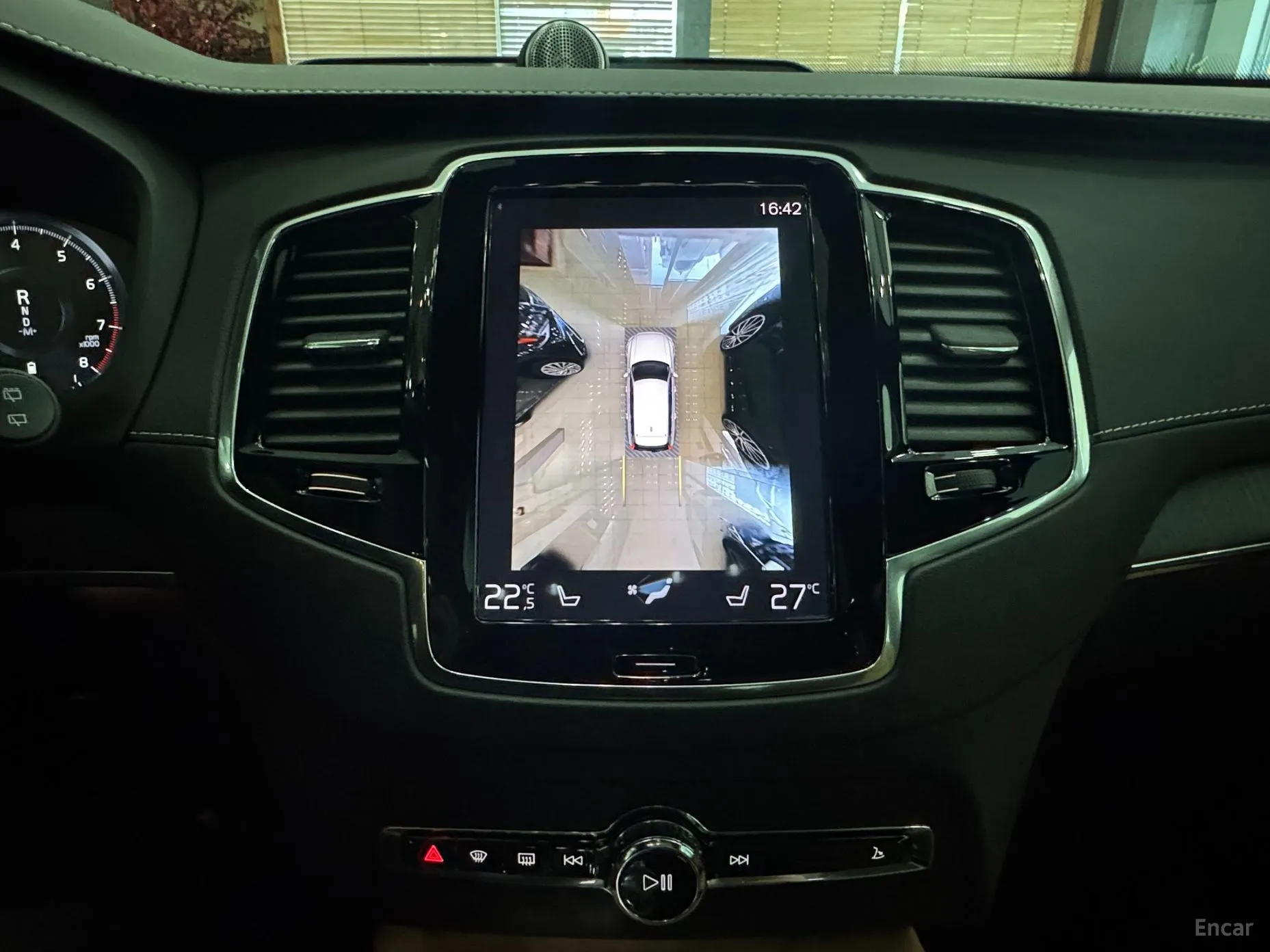 Volvo XC90 Gen 2 превью 17