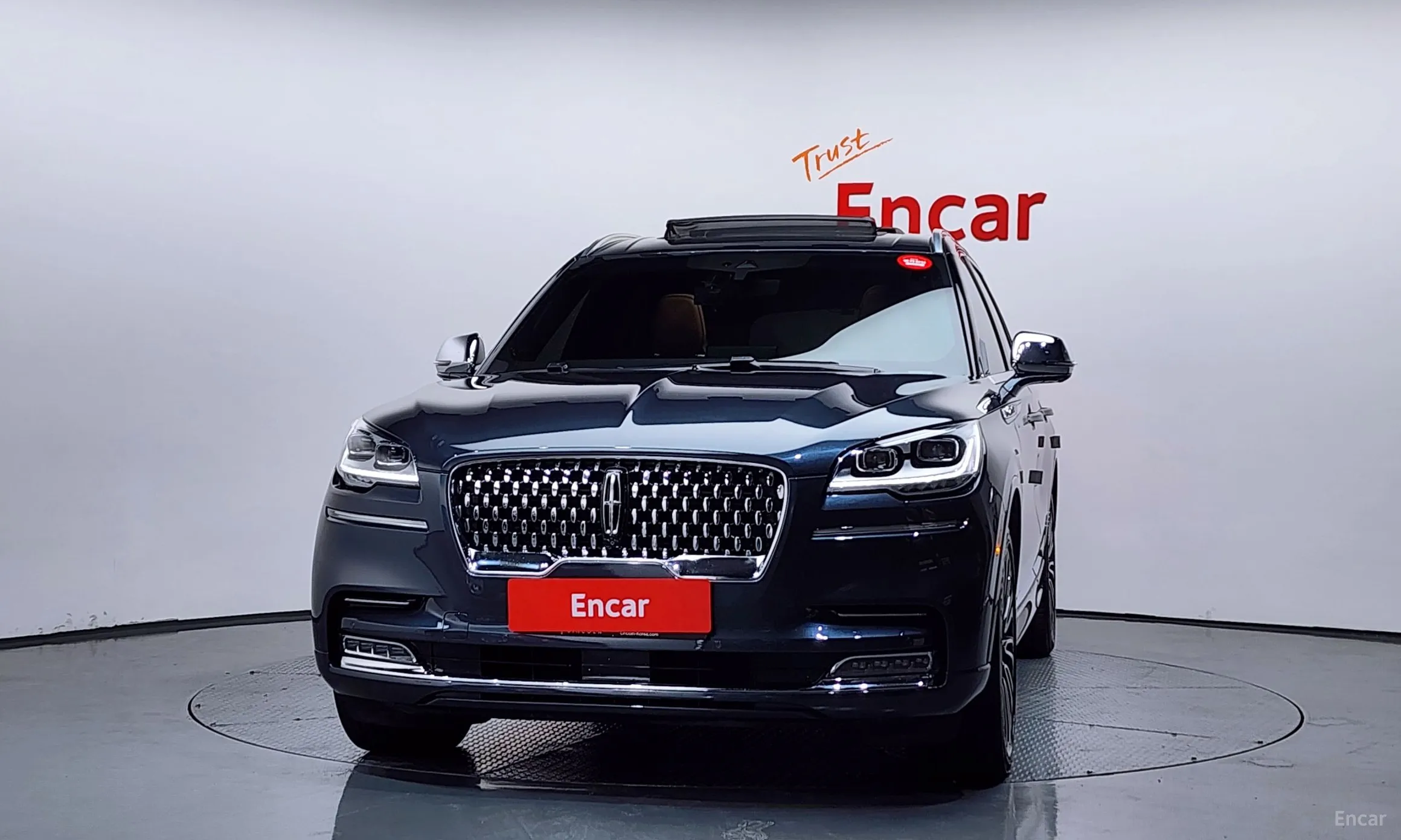 Lincoln Aviator 2nd Generation превью 3
