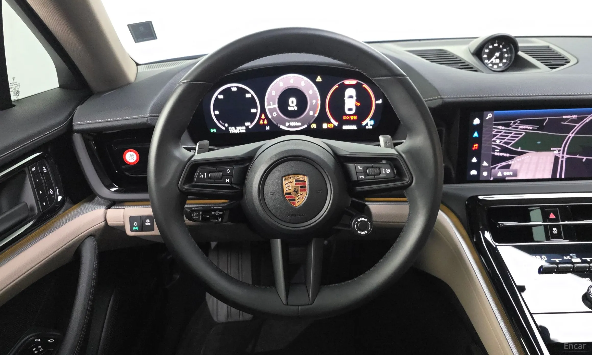 Porsche Panamera (976) превью 13