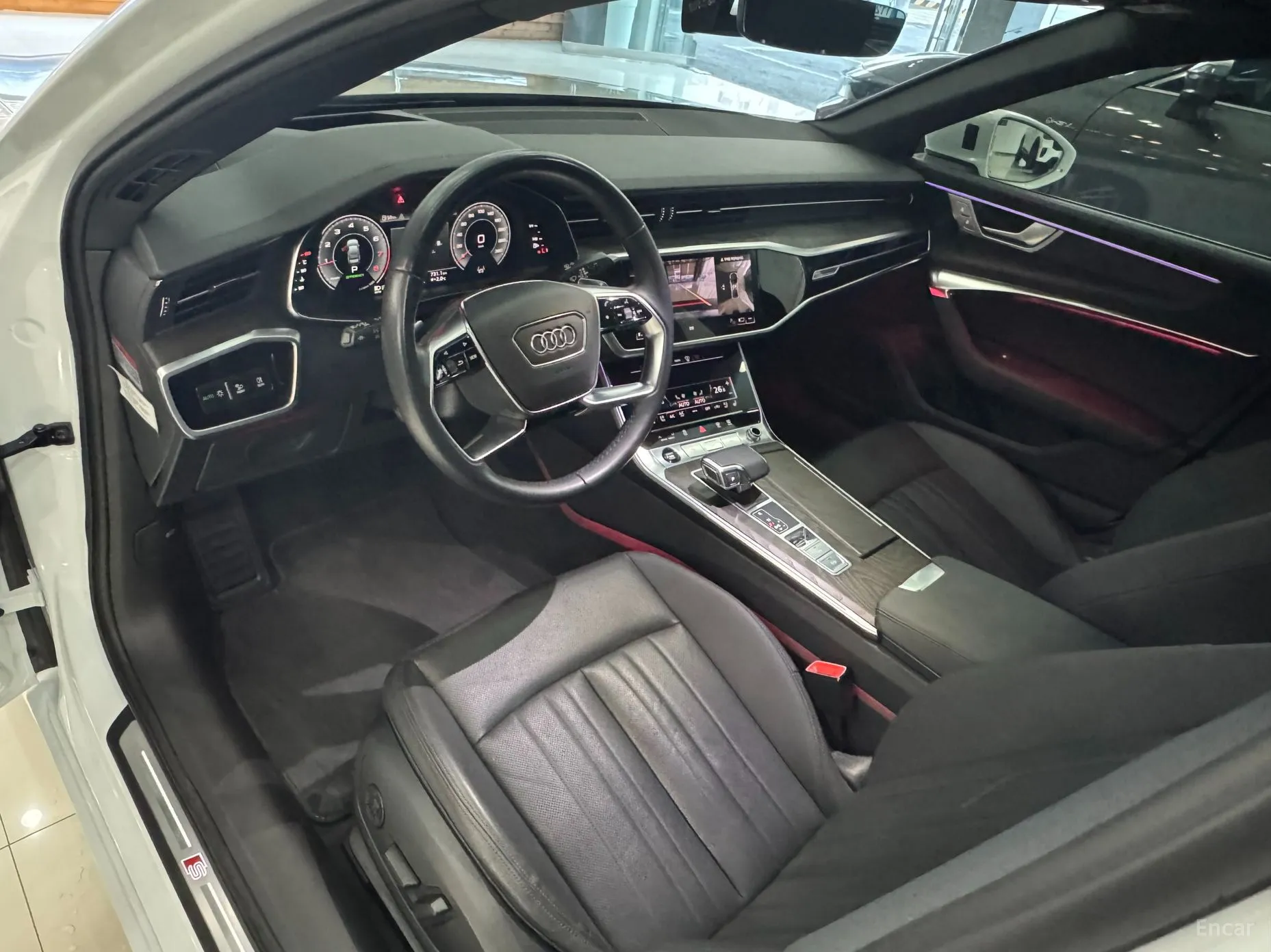 Audi A6 (C8) превью 10