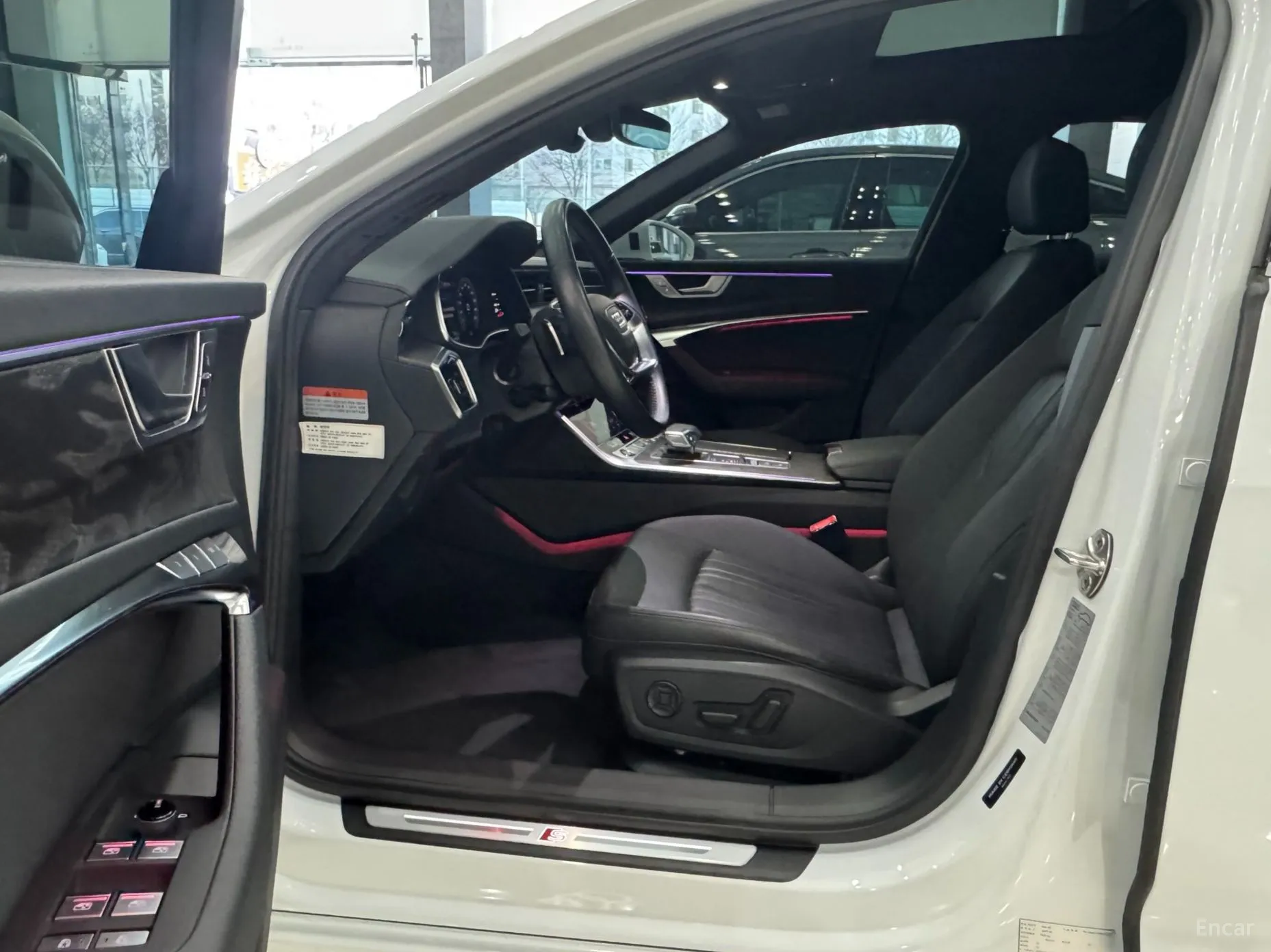 Audi A6 (C8) превью 11