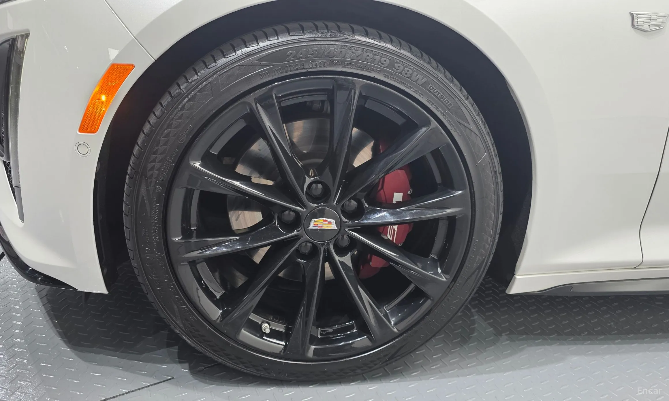 Cadillac CT5 превью 5