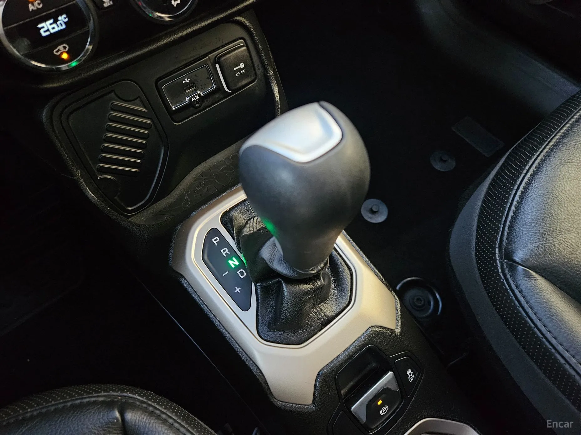 Jeep Renegade превью 10