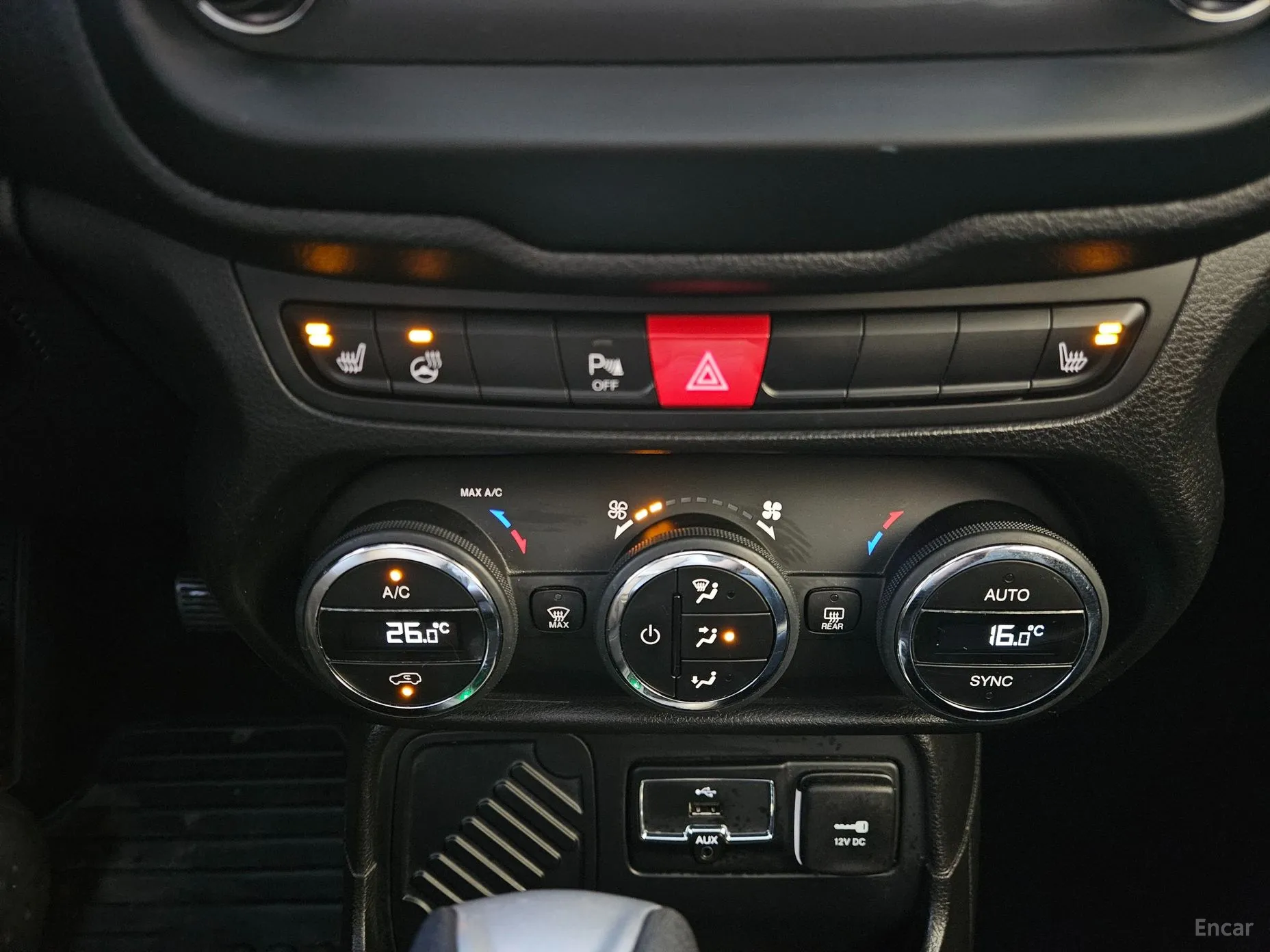 Jeep Renegade превью 14