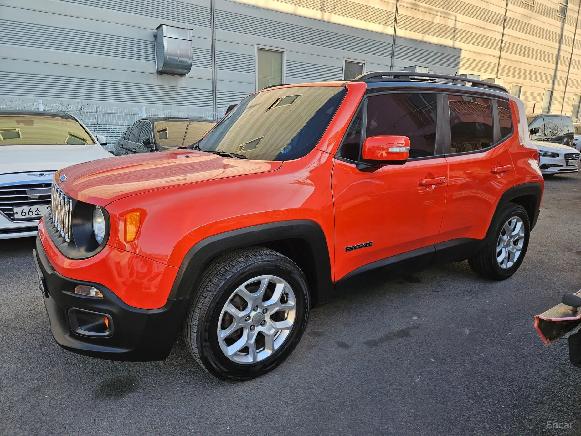 Jeep Renegade превью 3