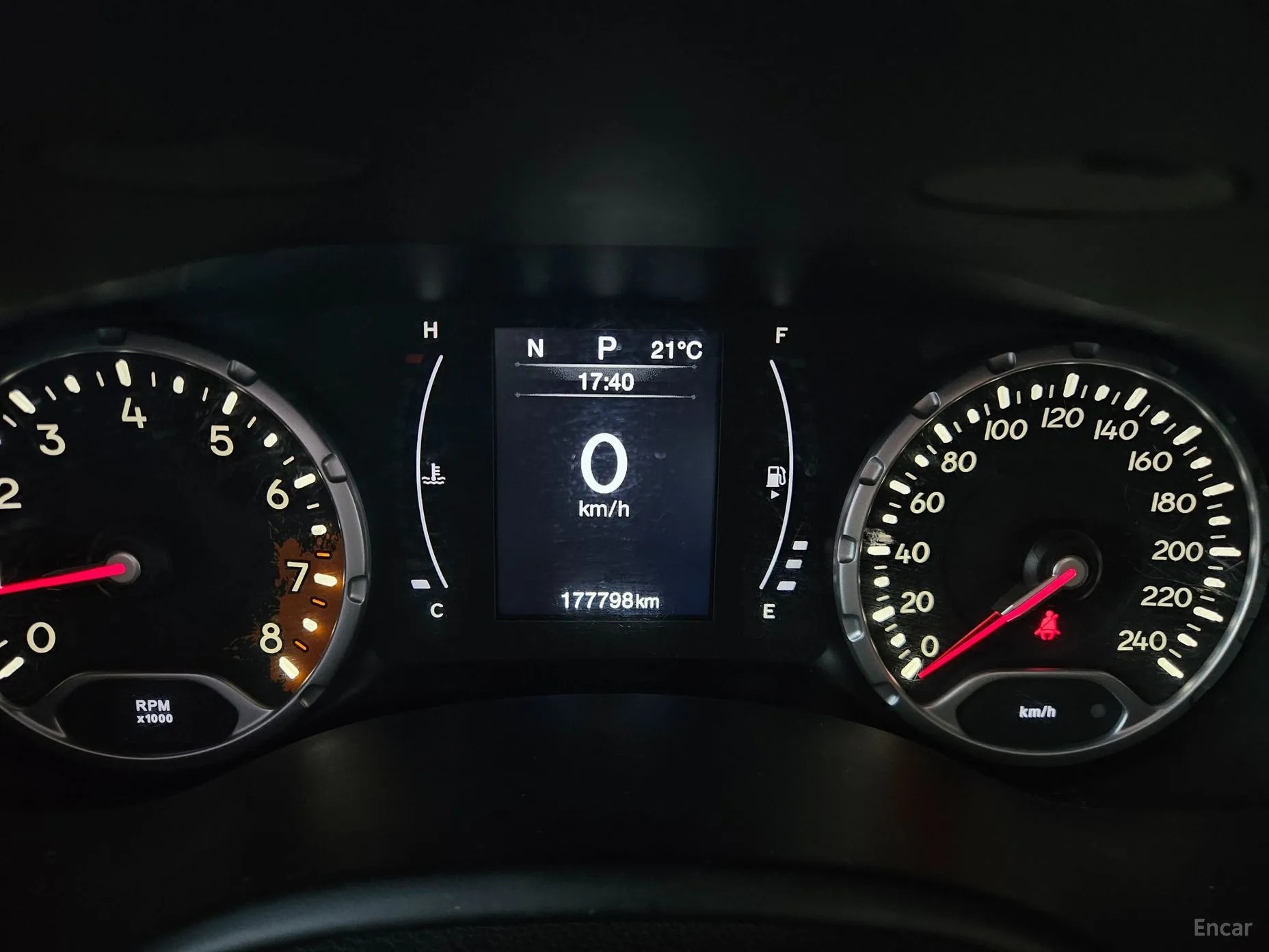 Jeep Renegade превью 9
