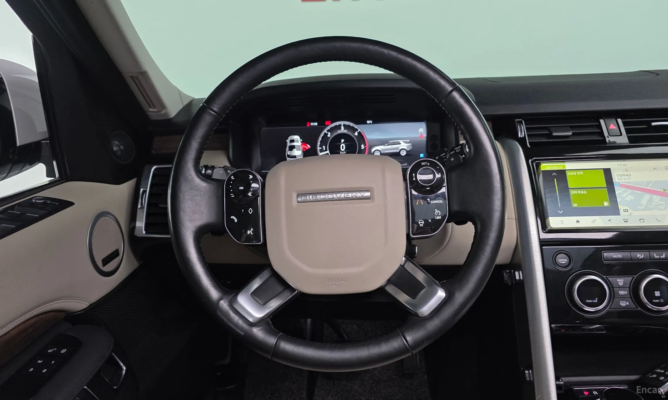 Land Rover Discovery 5 превью 13