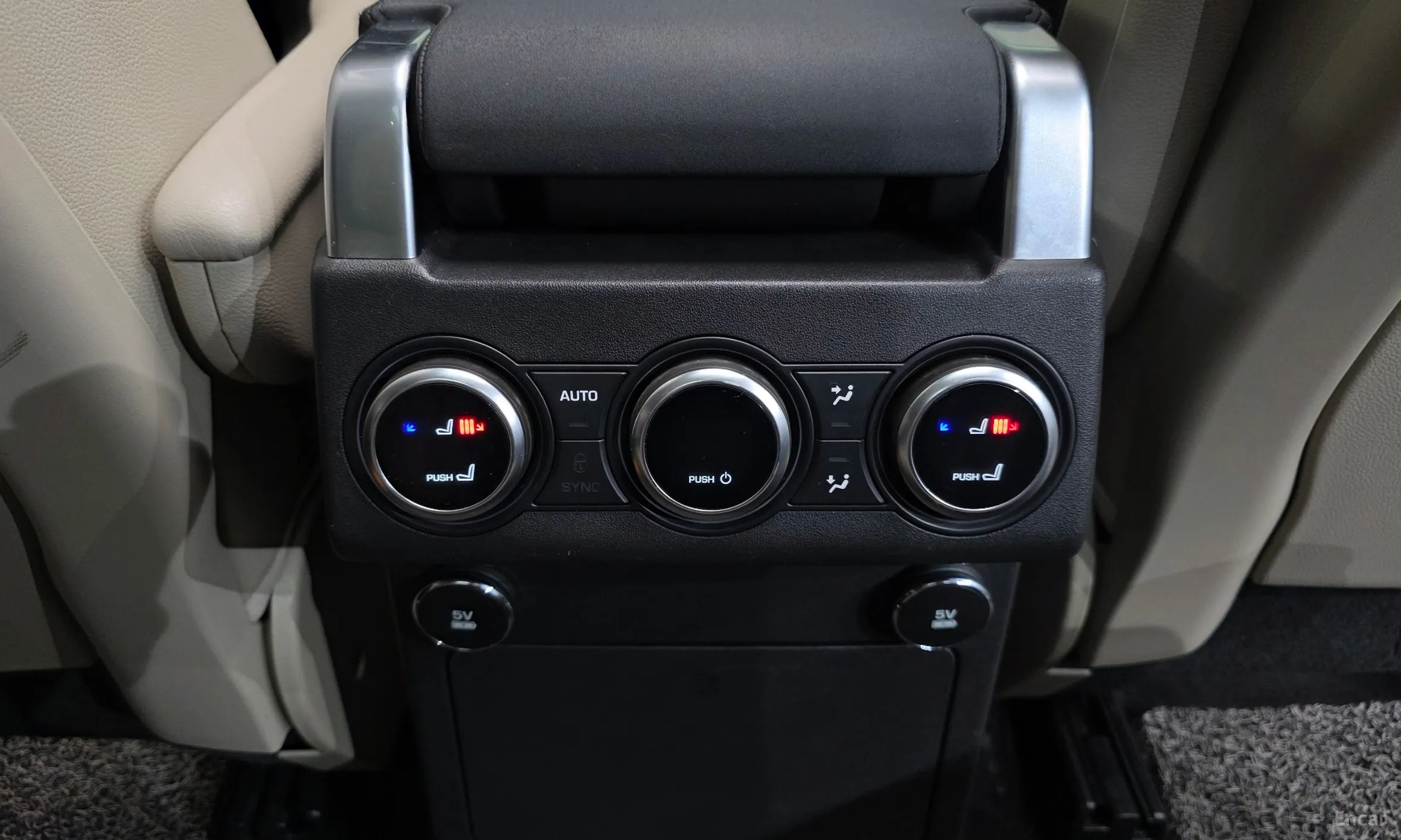 Land Rover Discovery 5 превью 17