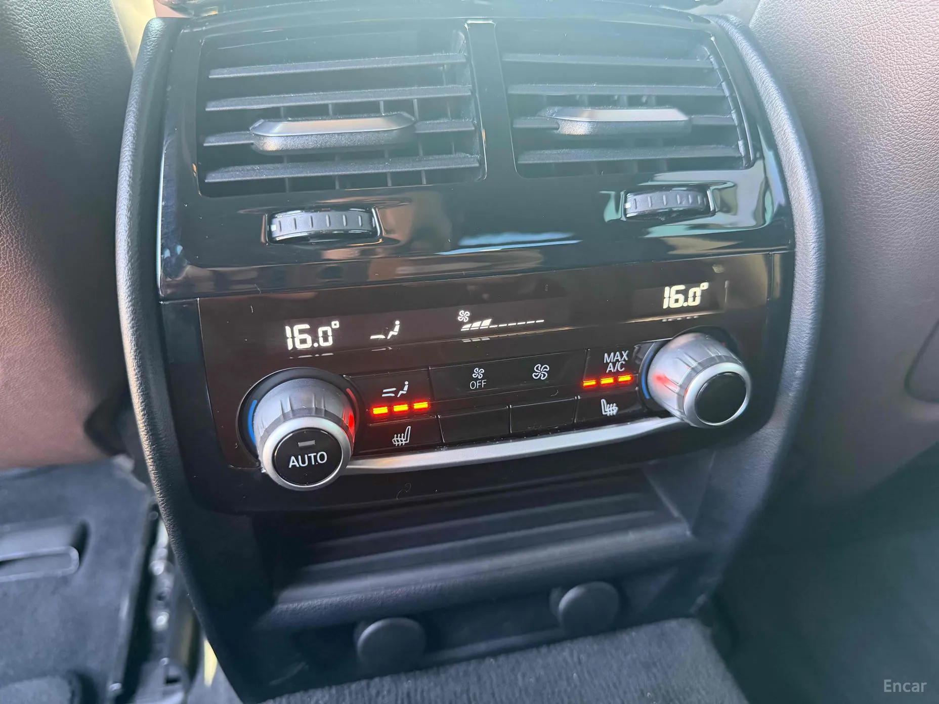 BMW 5 Series (G30) превью 18