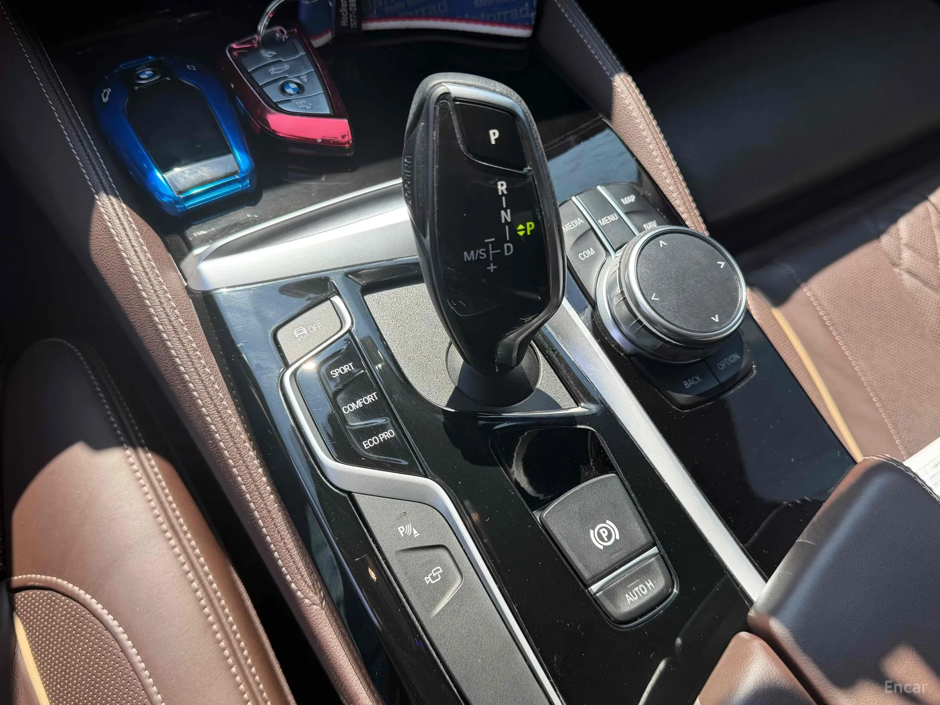 BMW 5 Series (G30) превью 9