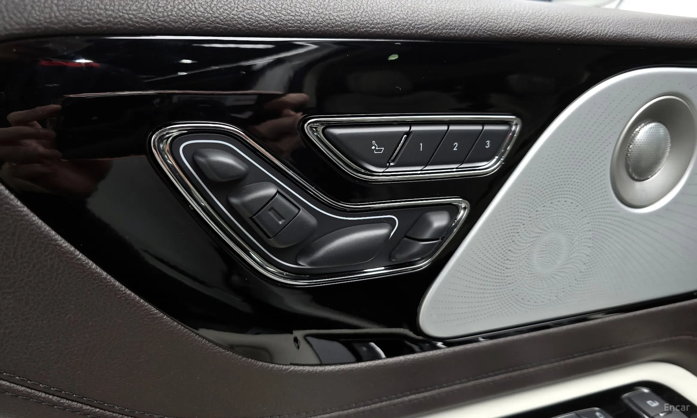 Lincoln Aviator 2nd Generation превью 18