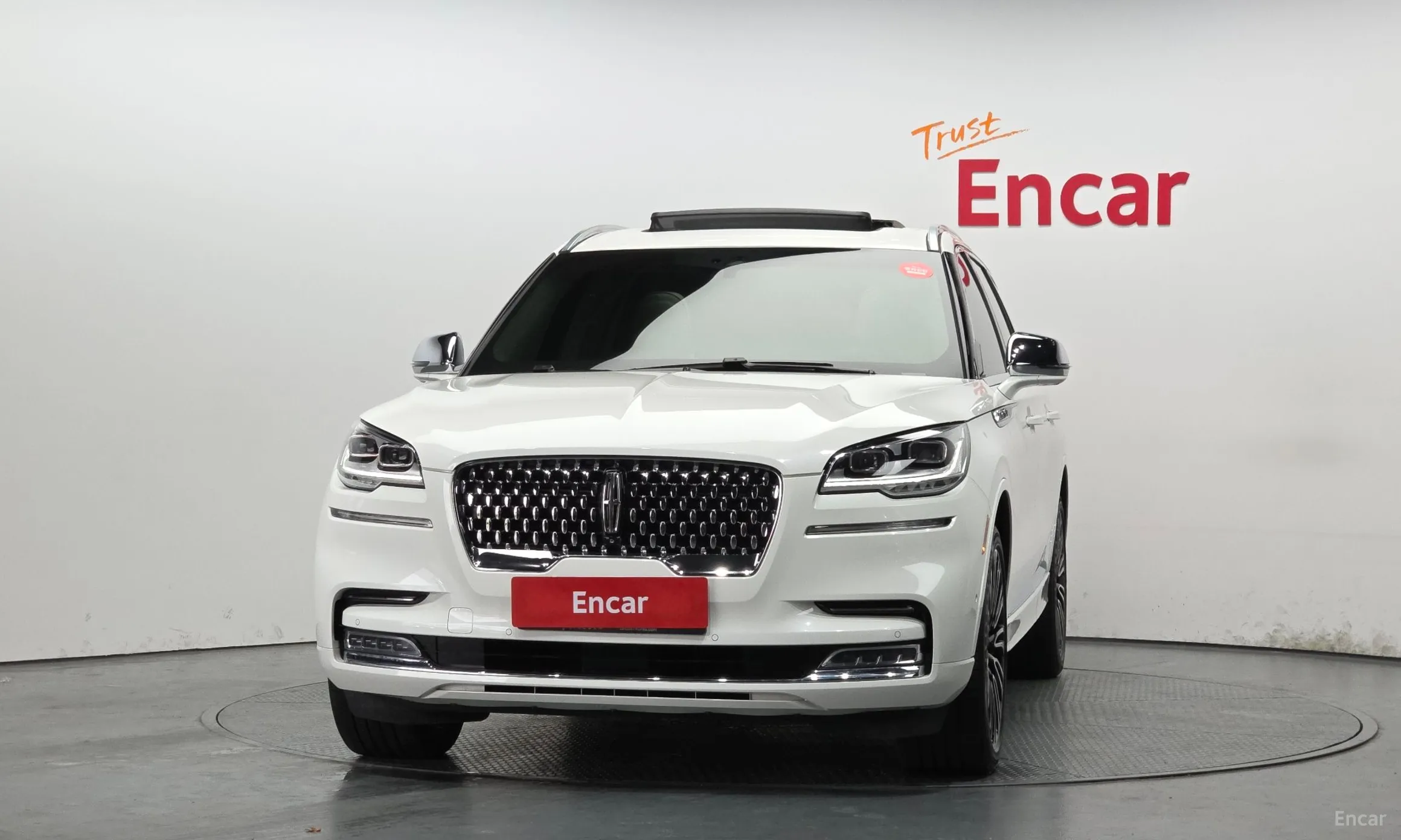 Lincoln Aviator 2nd Generation превью 3