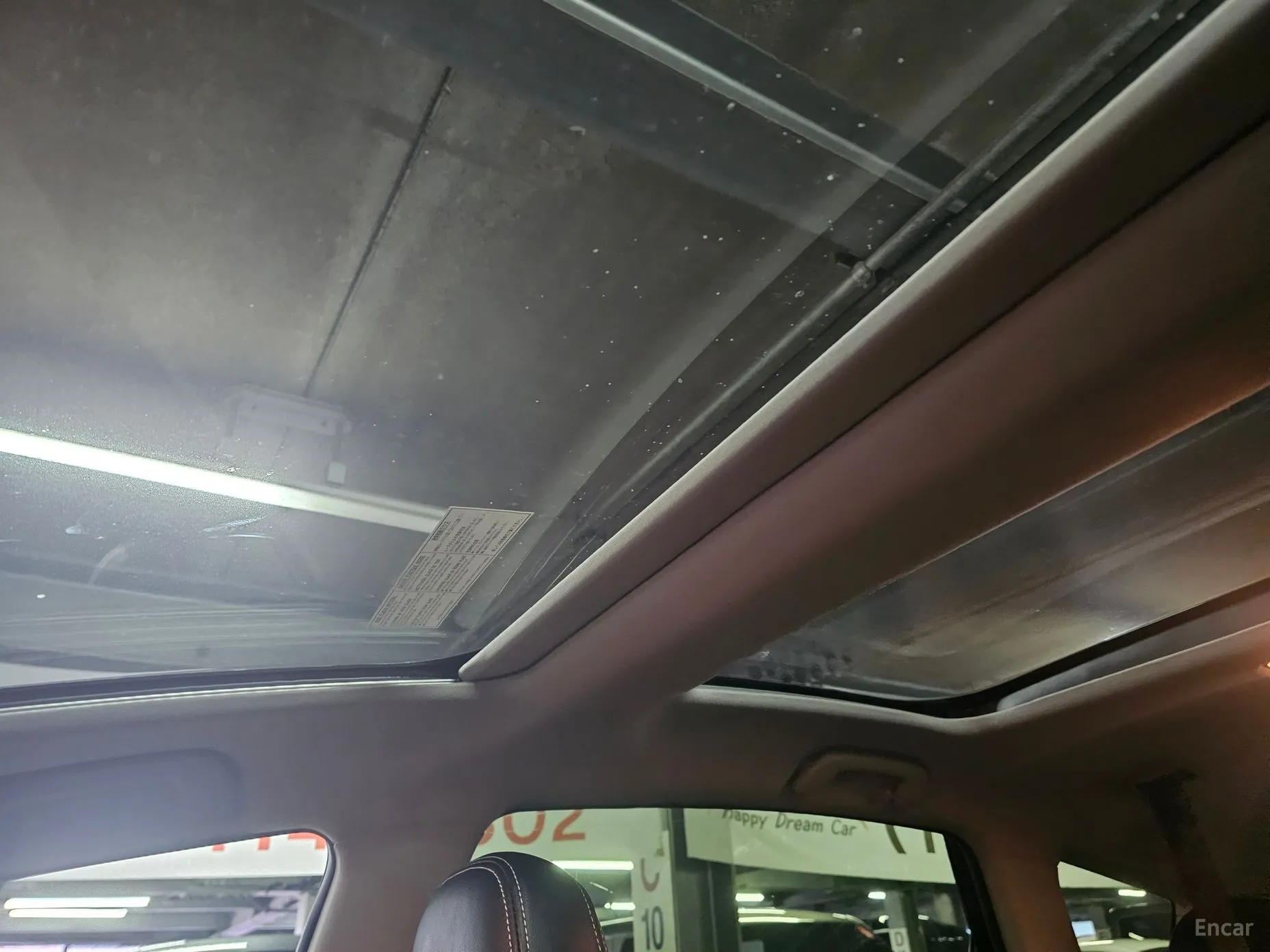 Toyota Prius V превью 19