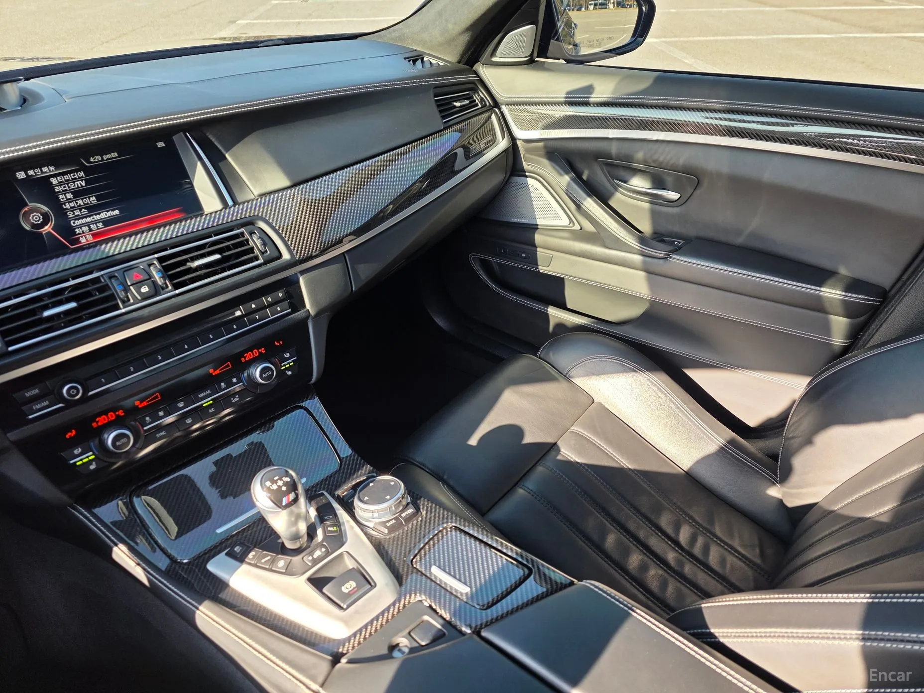 BMW M5 (F10) превью 17