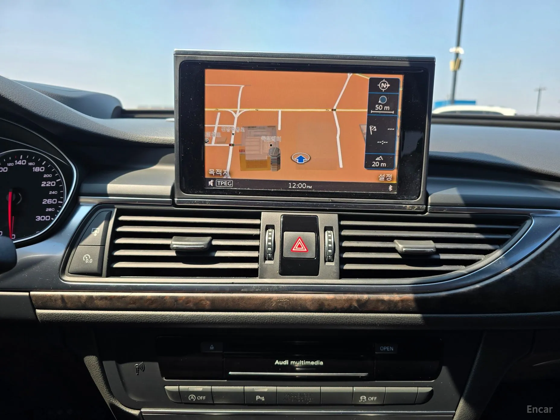 Audi New A6 превью 15
