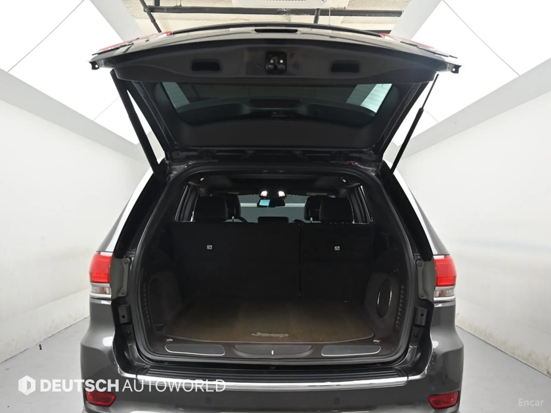 Jeep Grand Cherokee превью 19