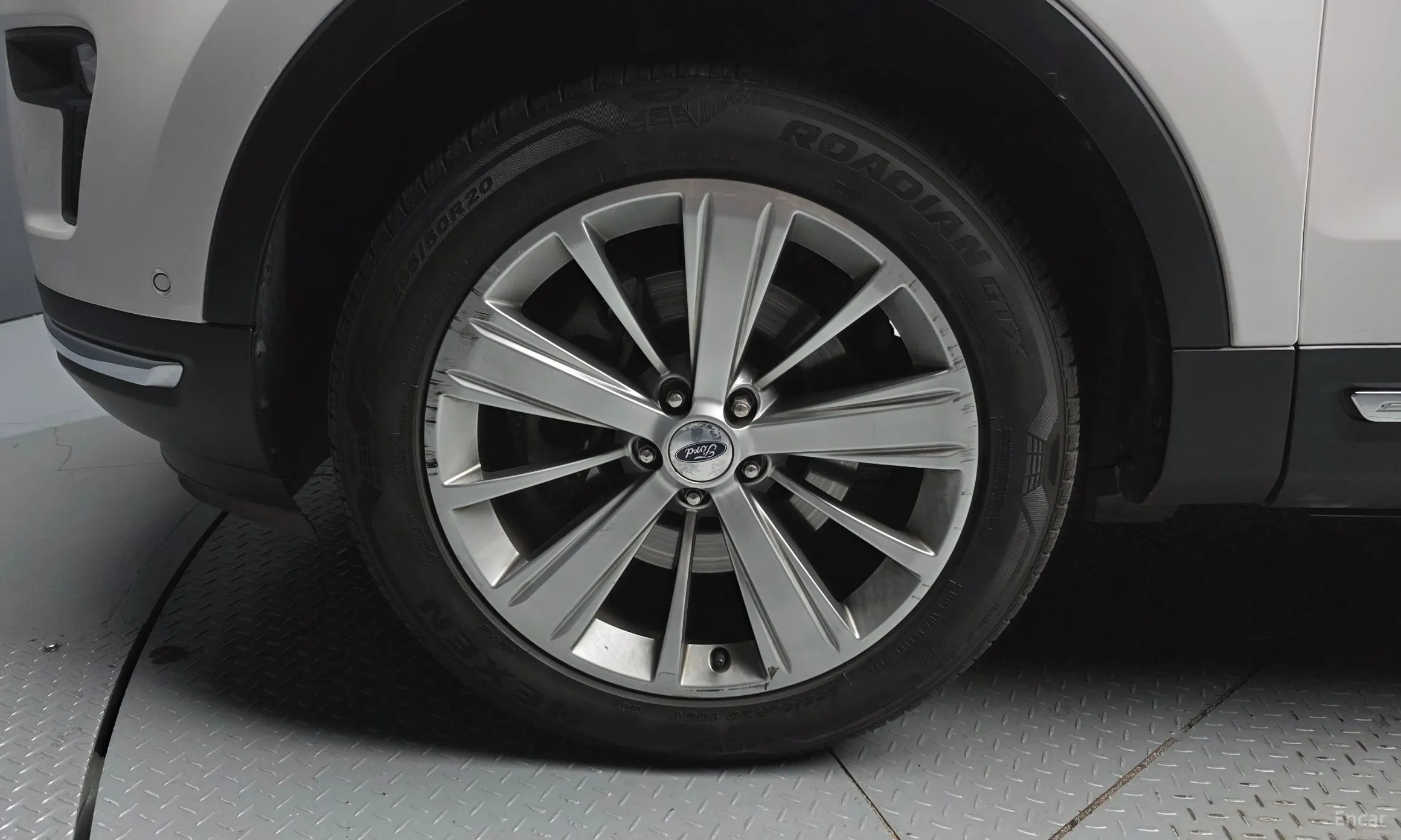 Ford Explorer превью 5