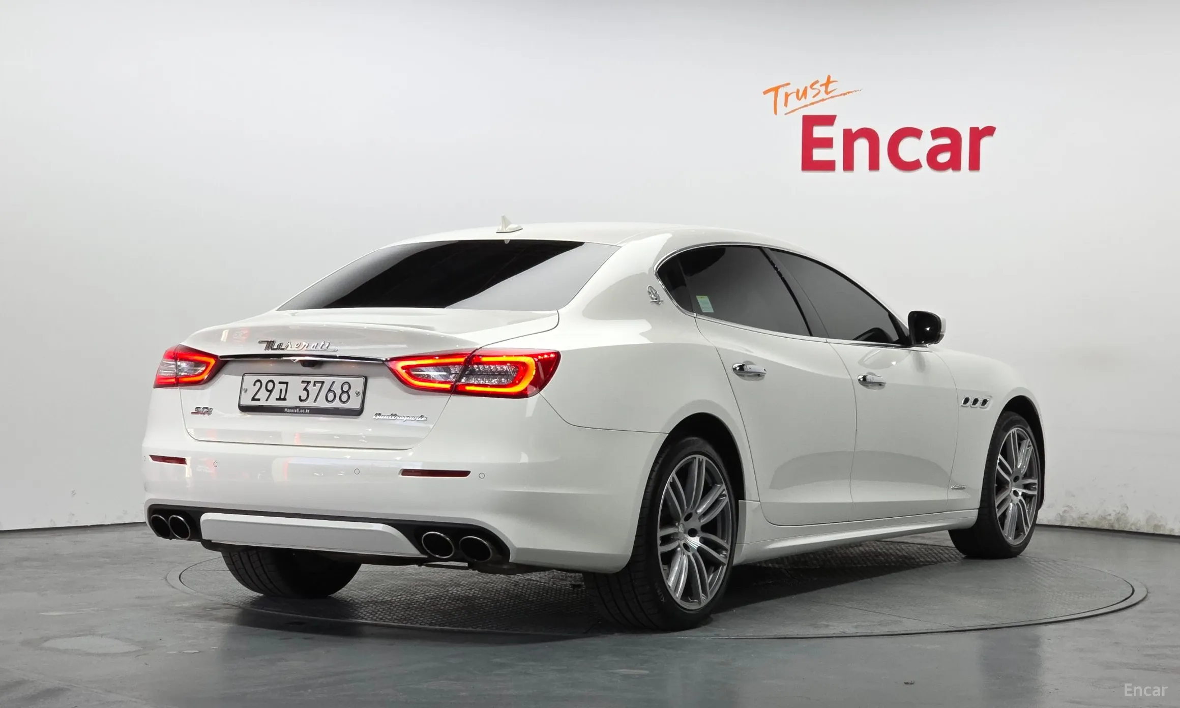 Maserati Quattroporte
