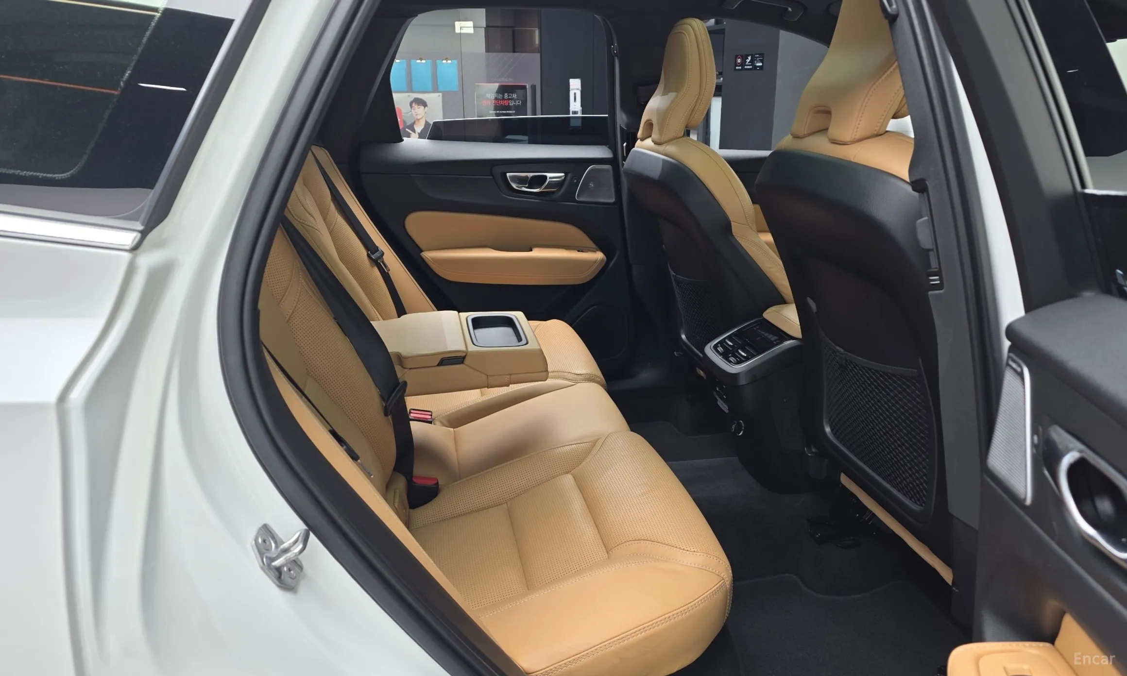 Volvo XC60 Gen 2 превью 12