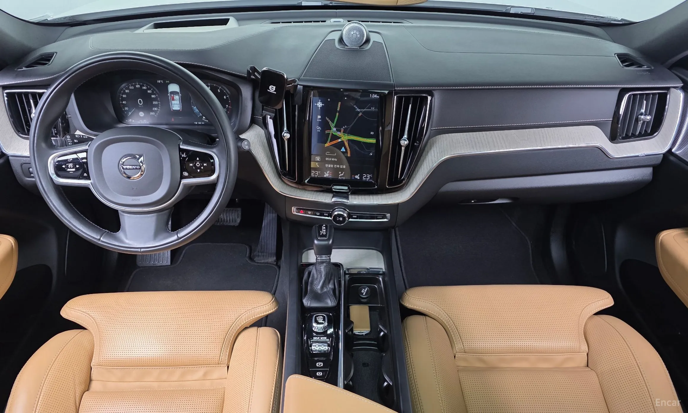 Volvo XC60 Gen 2 превью 7
