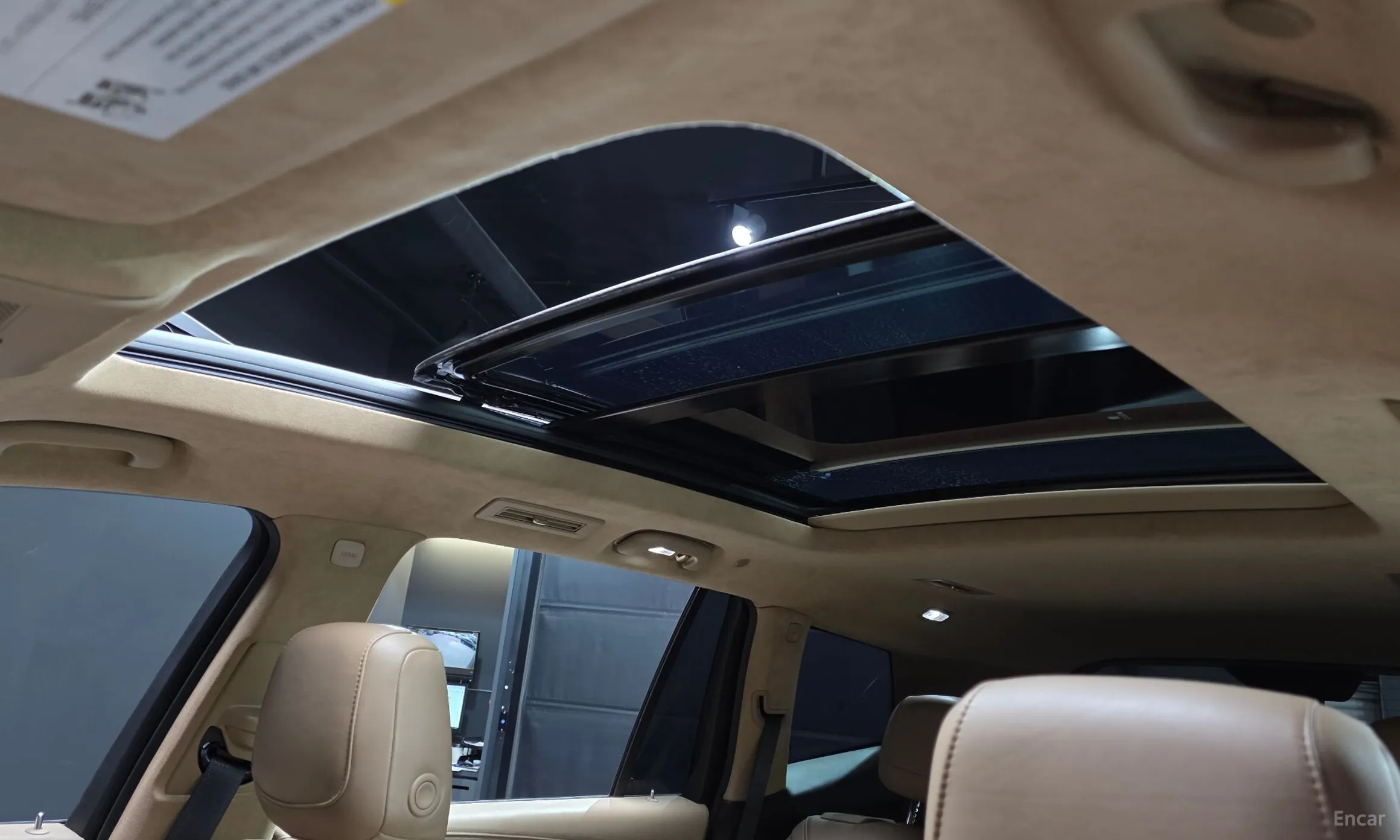 Cadillac XT6 превью 18