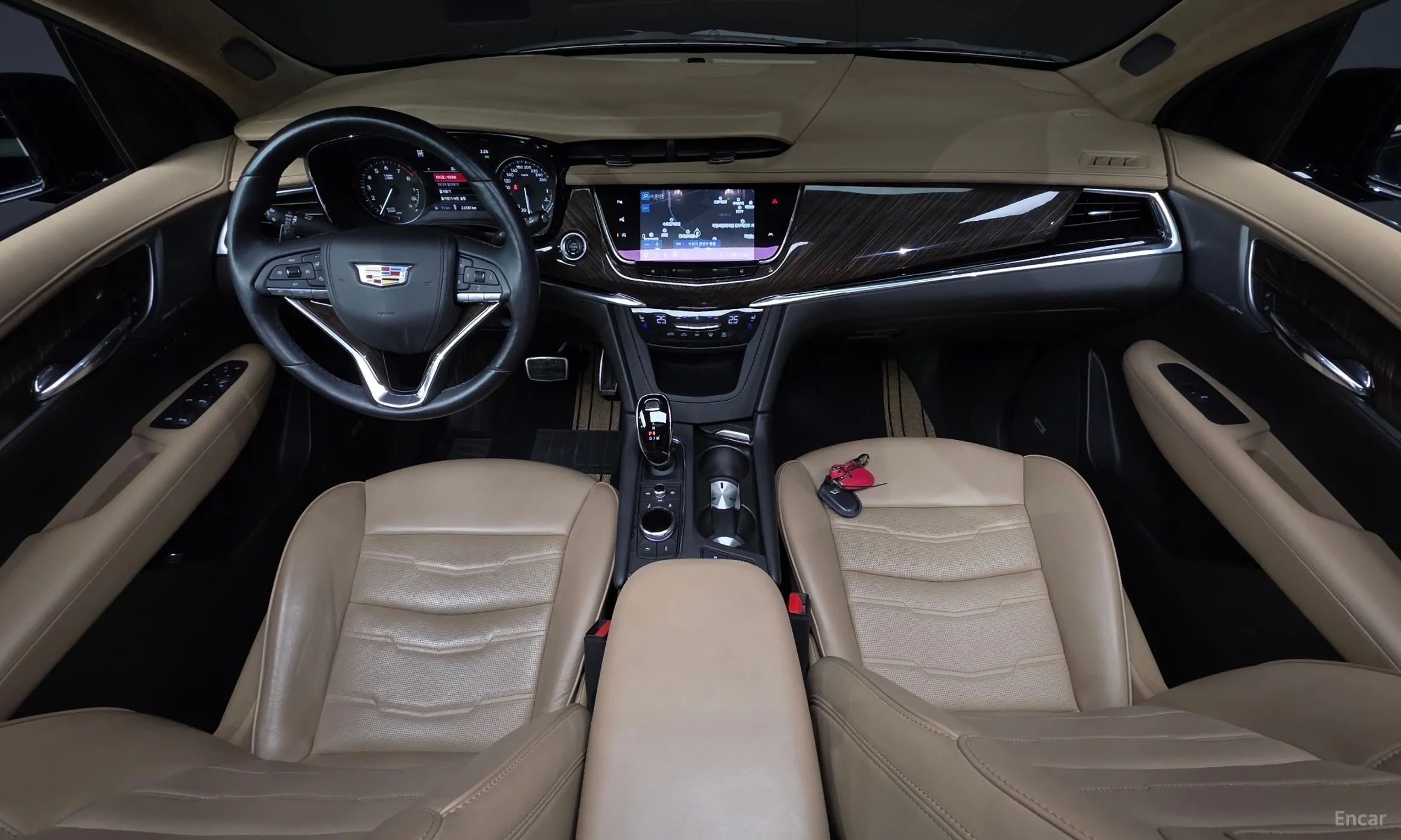 Cadillac XT6 превью 7