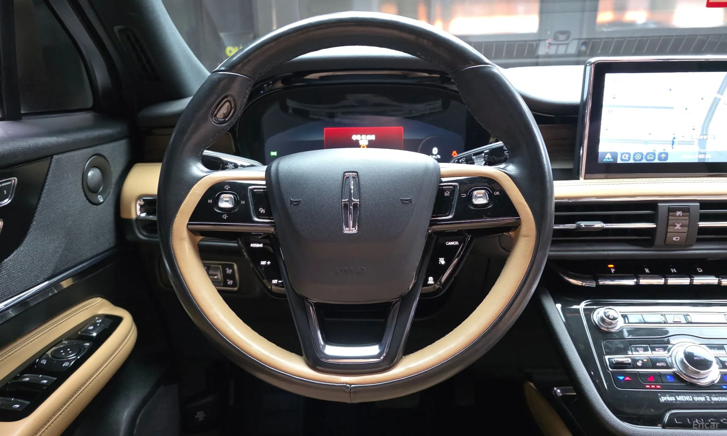 Lincoln Corsair превью 13