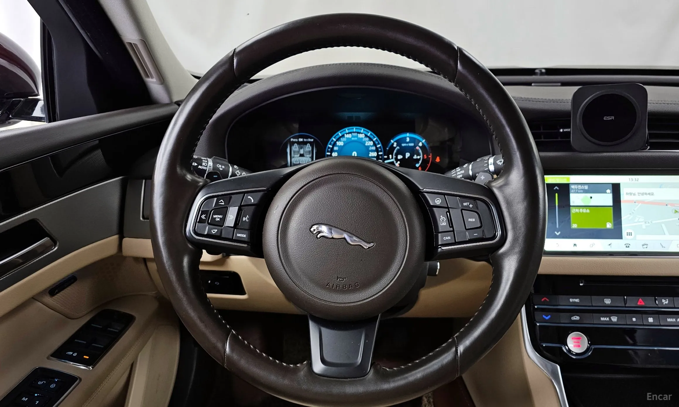 Jaguar XF (x260) превью 13