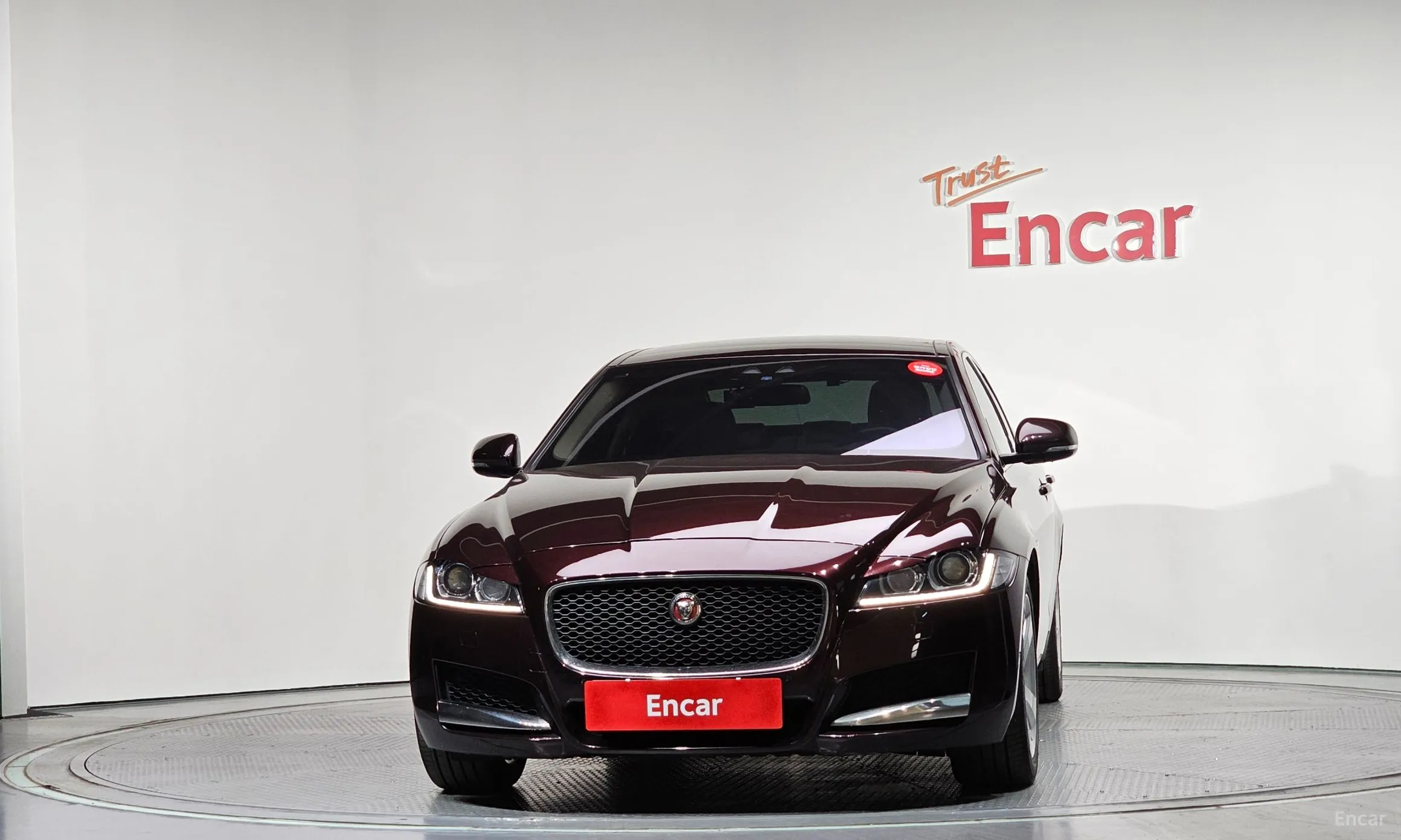 Jaguar XF (x260) превью 3