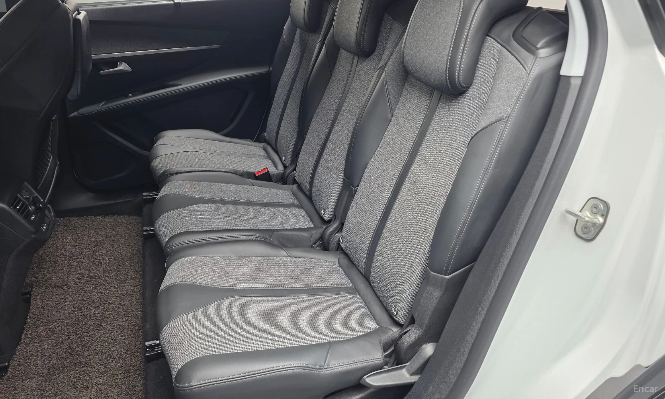 Peugeot 5008 2nd generation превью 12