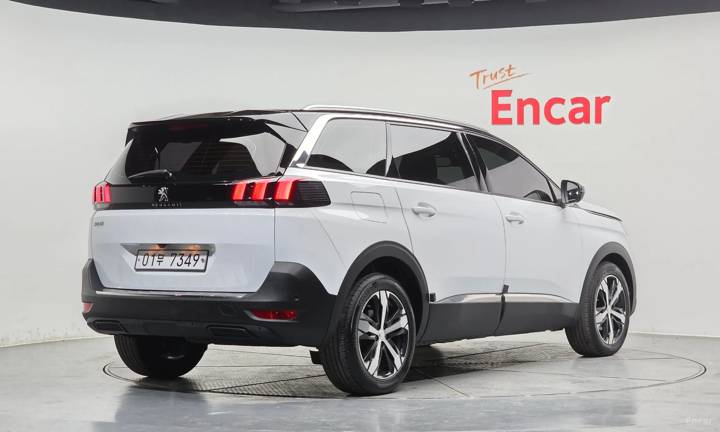 Peugeot 5008 2nd generation превью 2