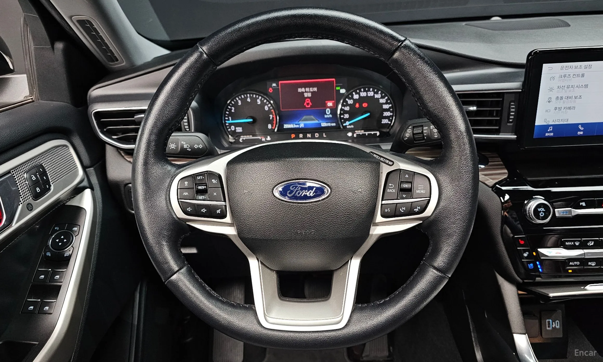 Ford Explorer 6th Generation превью 13