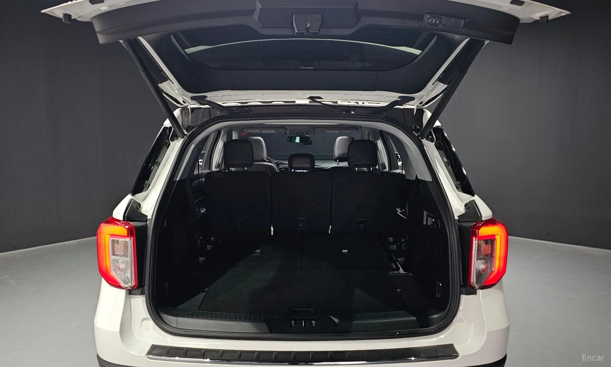 Ford Explorer 6th Generation превью 20