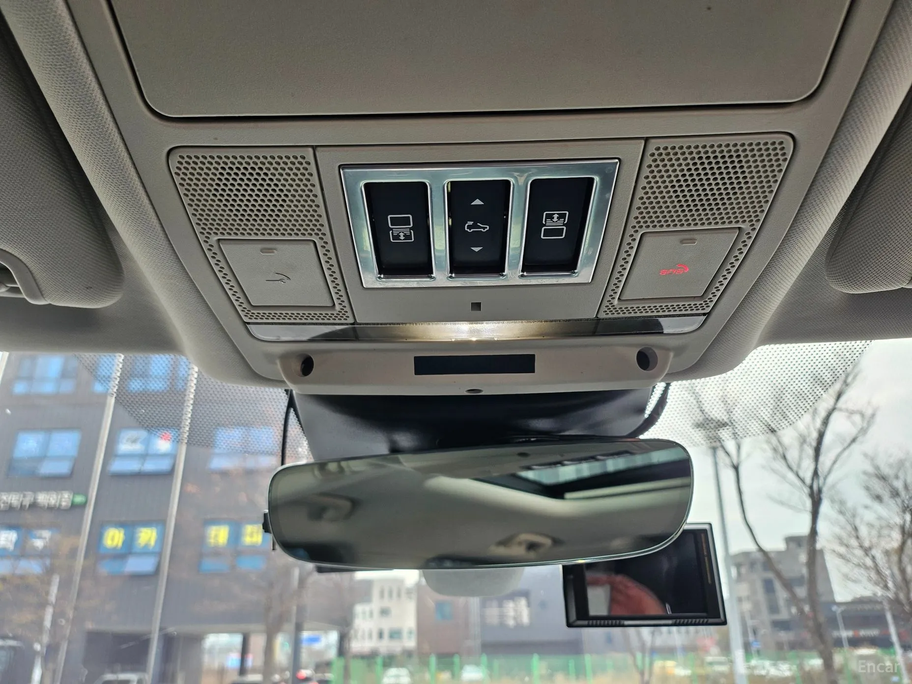 Land Rover Discovery 5 превью 18