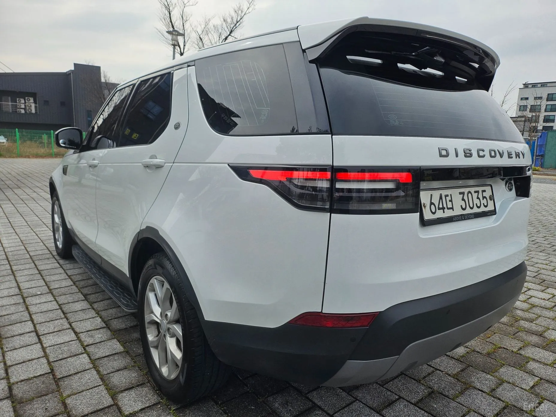 Land Rover Discovery 5 превью 7