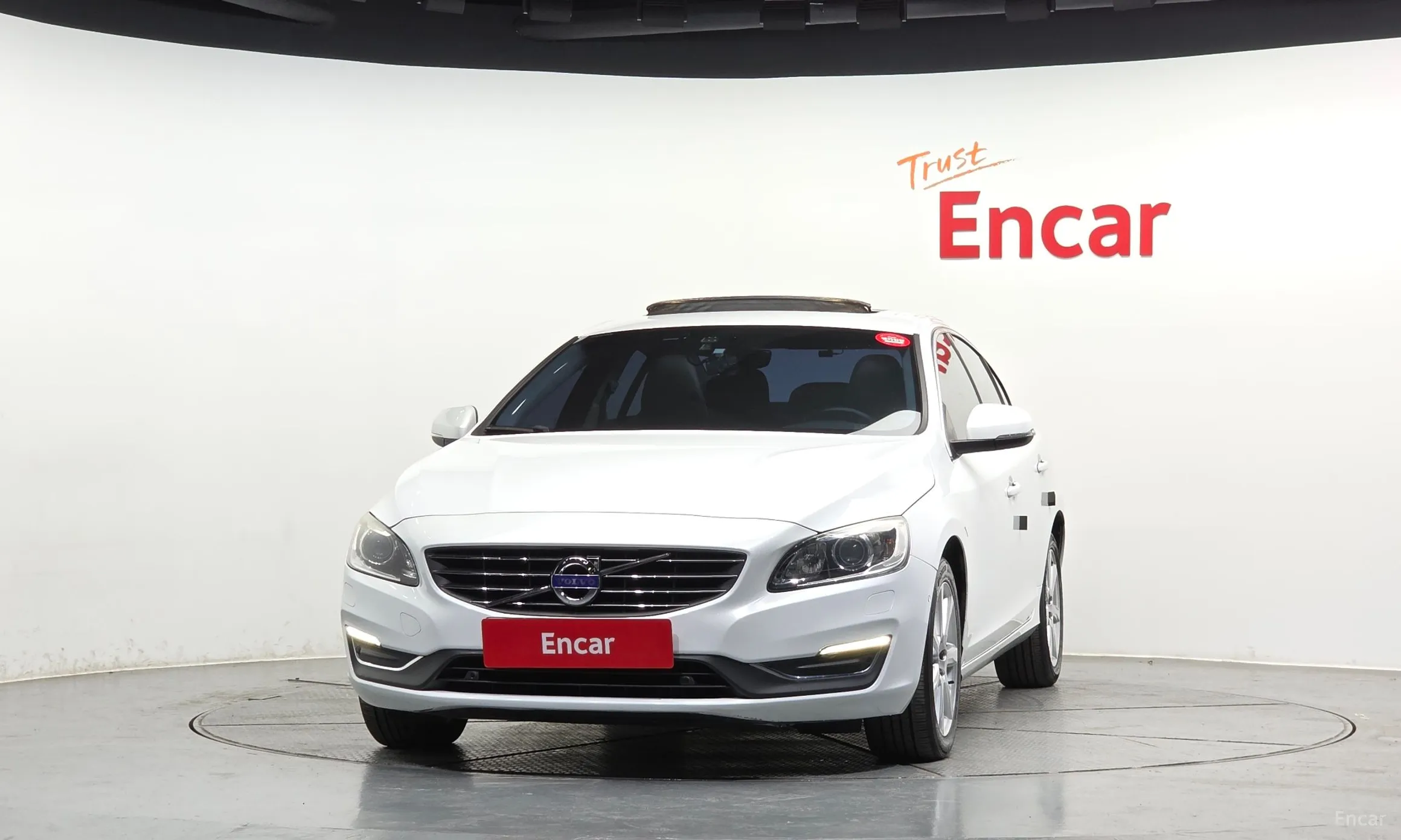 Volvo S60 превью 3