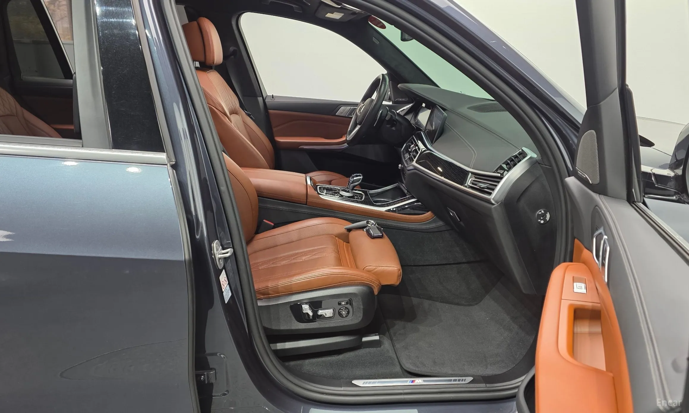 BMW X7 (G07) превью 11