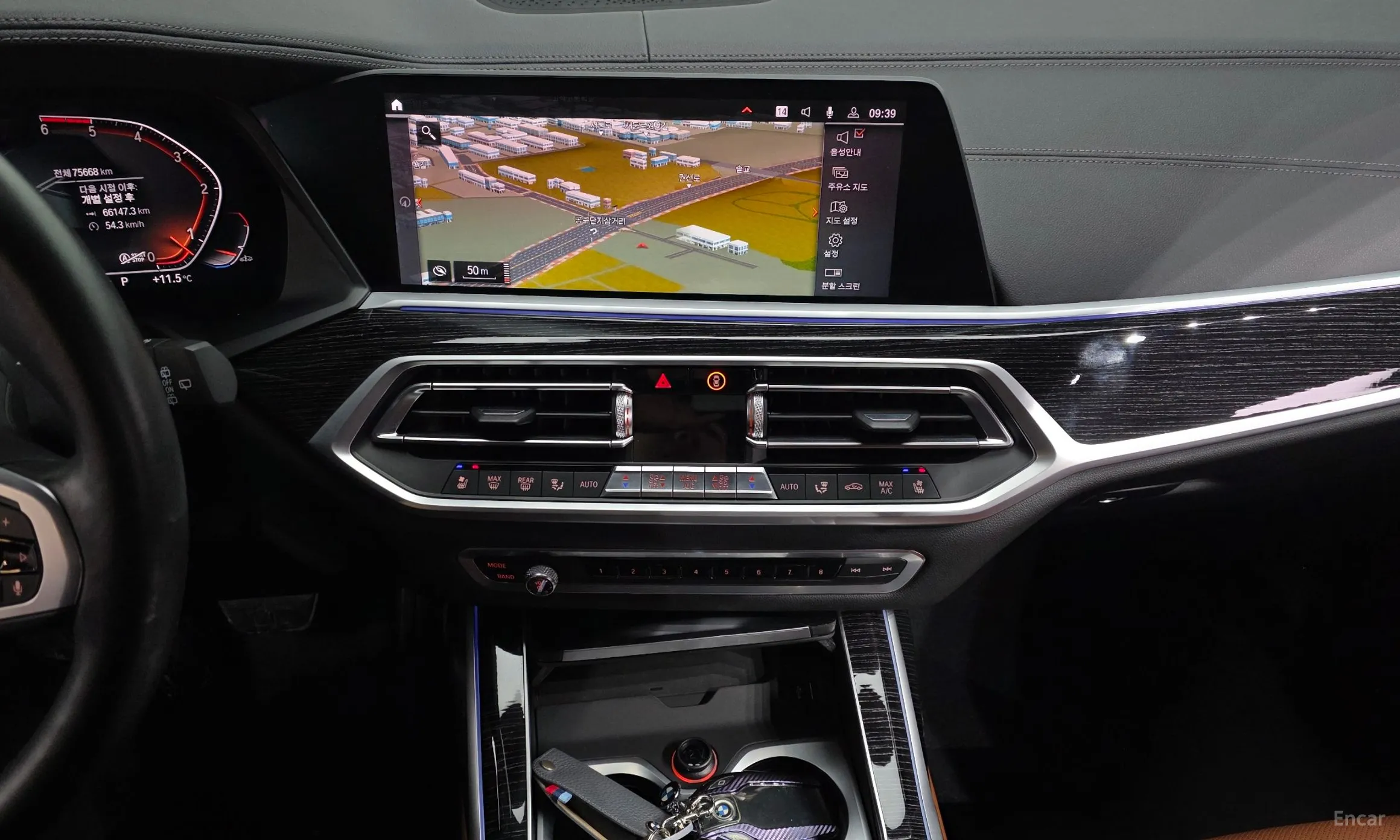 BMW X7 (G07) превью 15