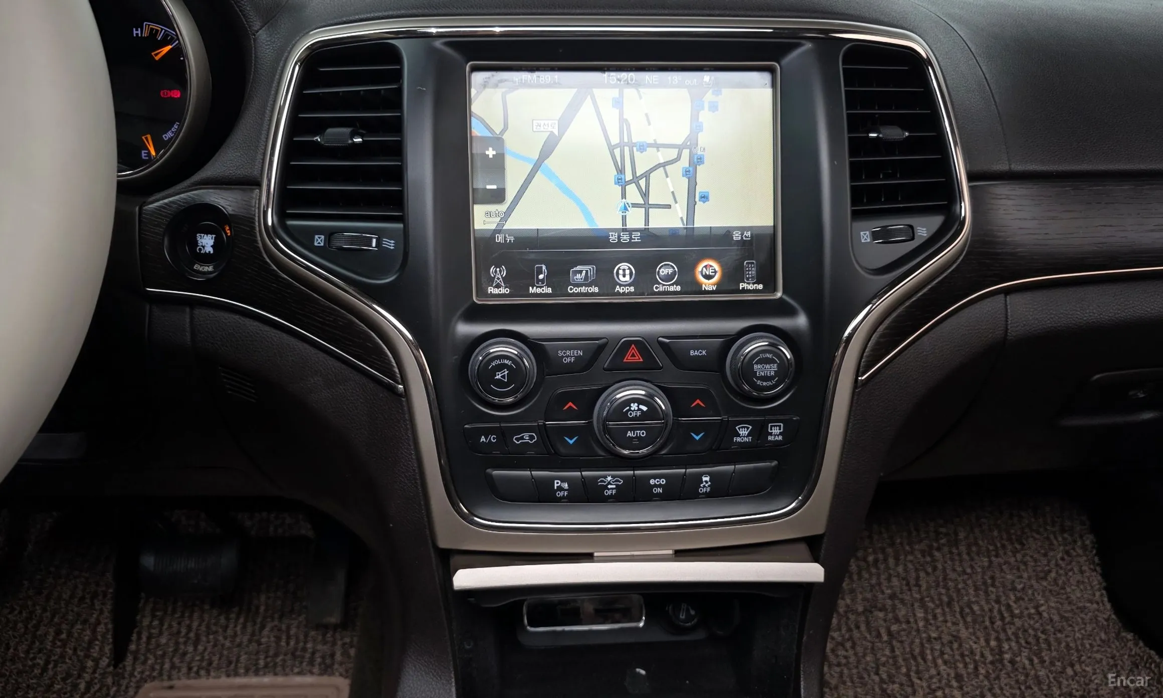 Jeep Grand Cherokee превью 13
