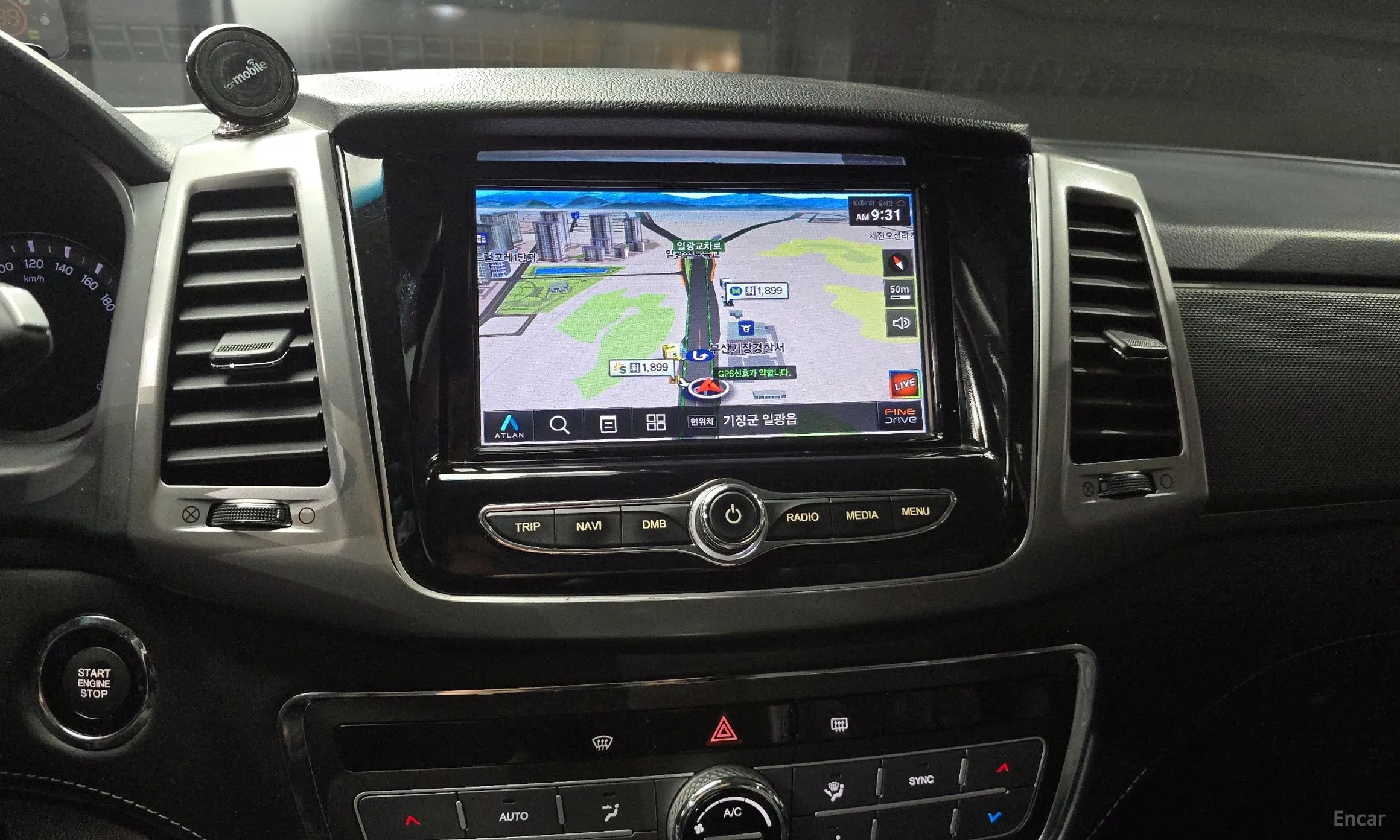 KG Mobility (SsangYong) Rexton Sports превью 15