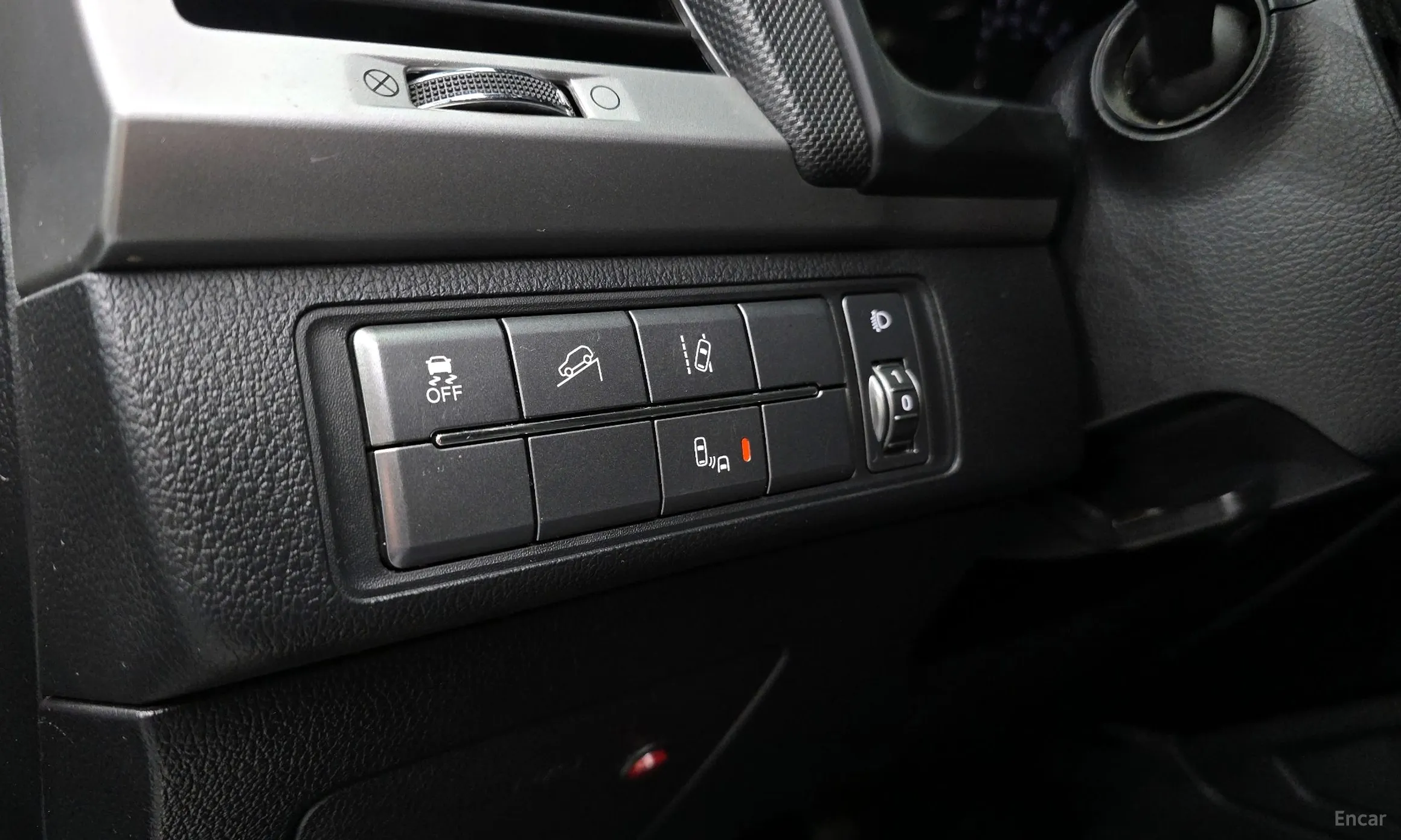 KG Mobility (SsangYong) Rexton Sports превью 16