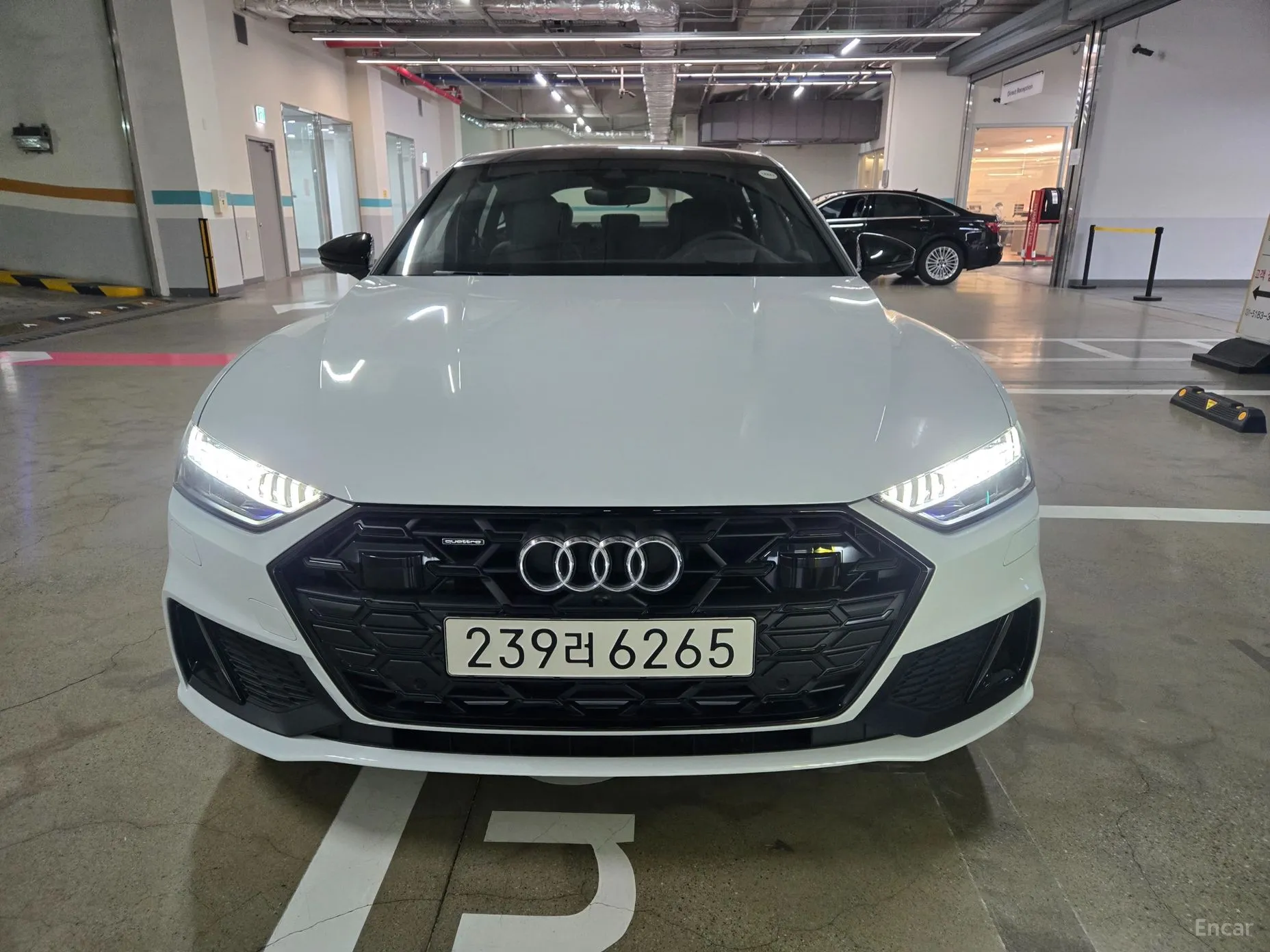 Audi A7 (4K)