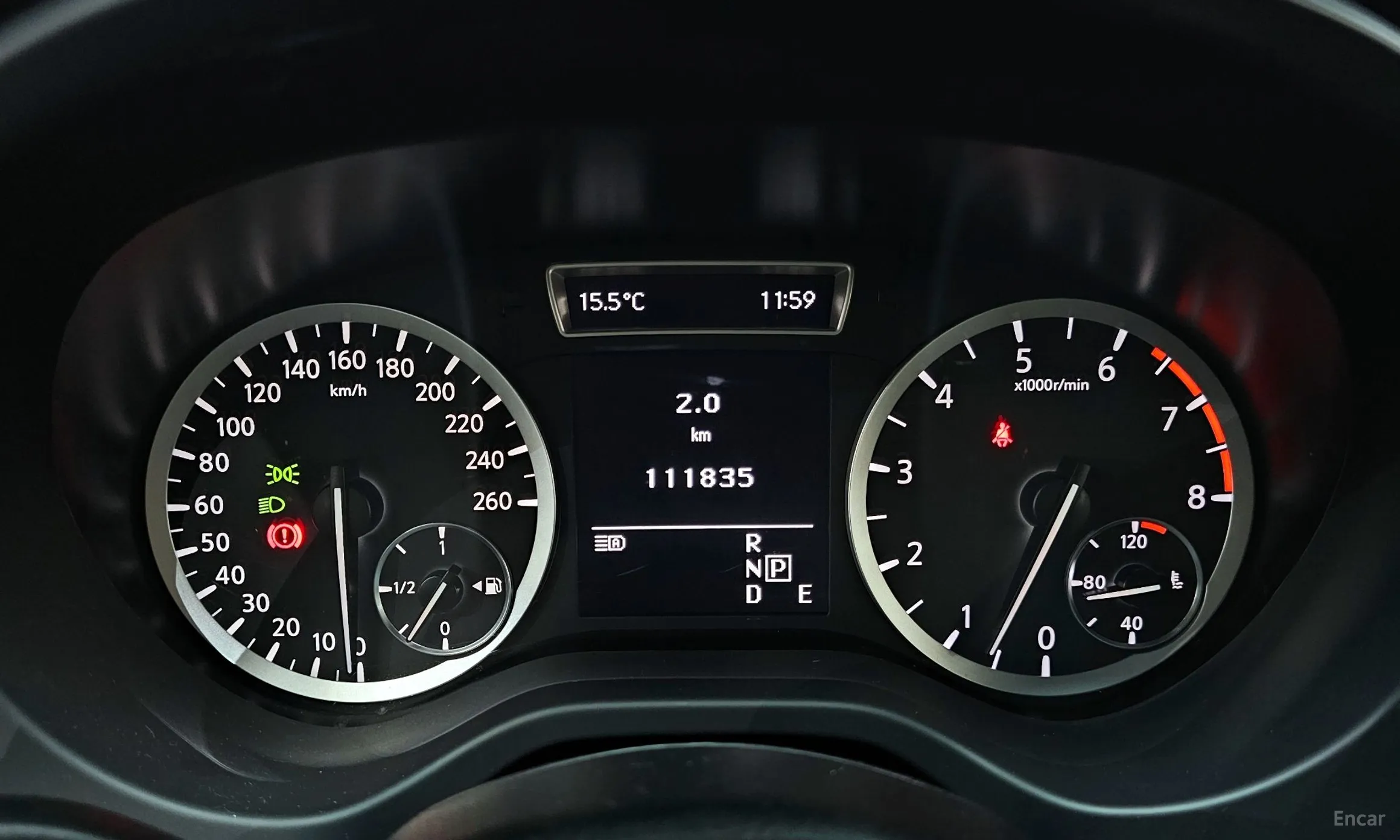 Infiniti Q30 превью 8