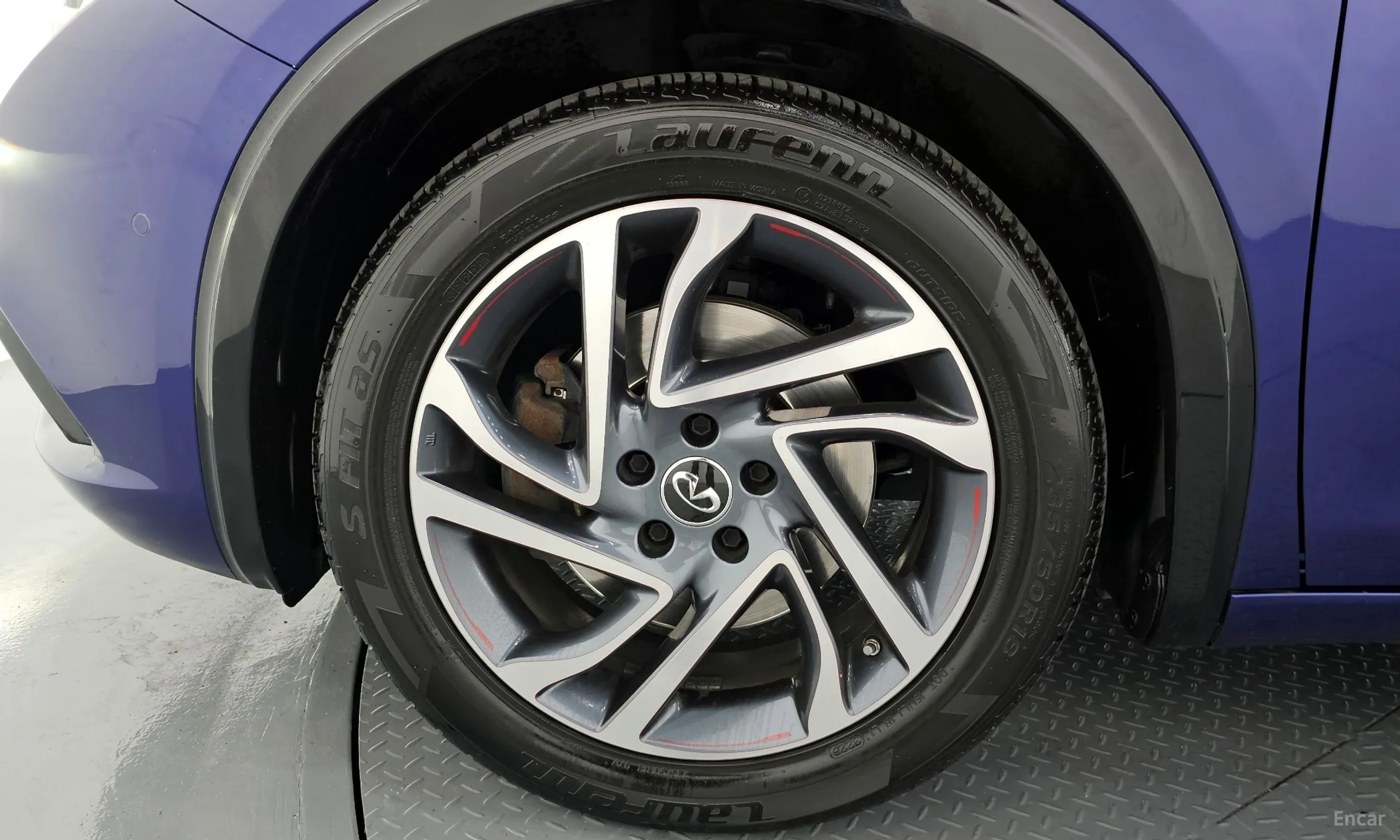 Infiniti Q30 превью 5