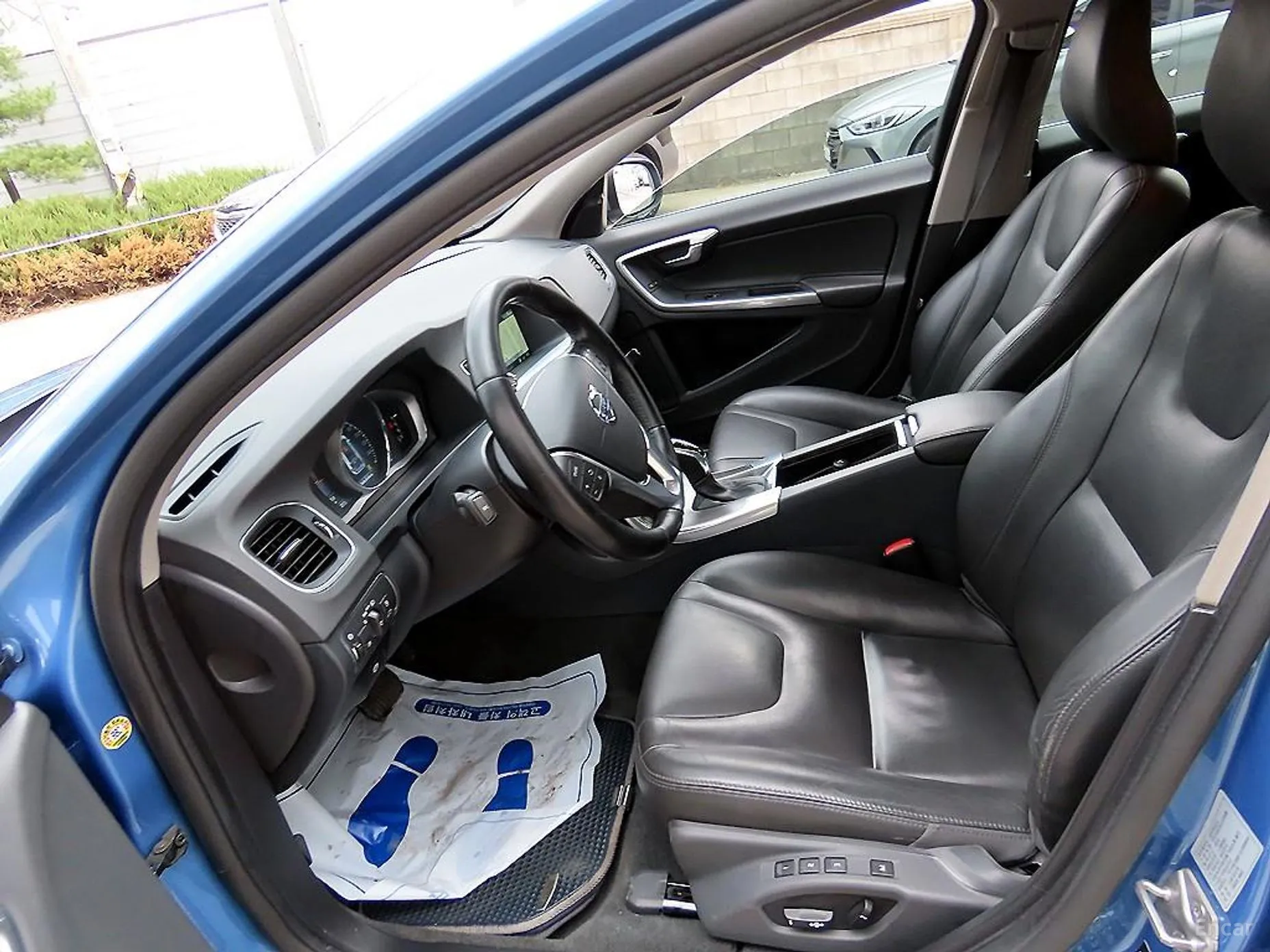 Volvo V60 превью 5