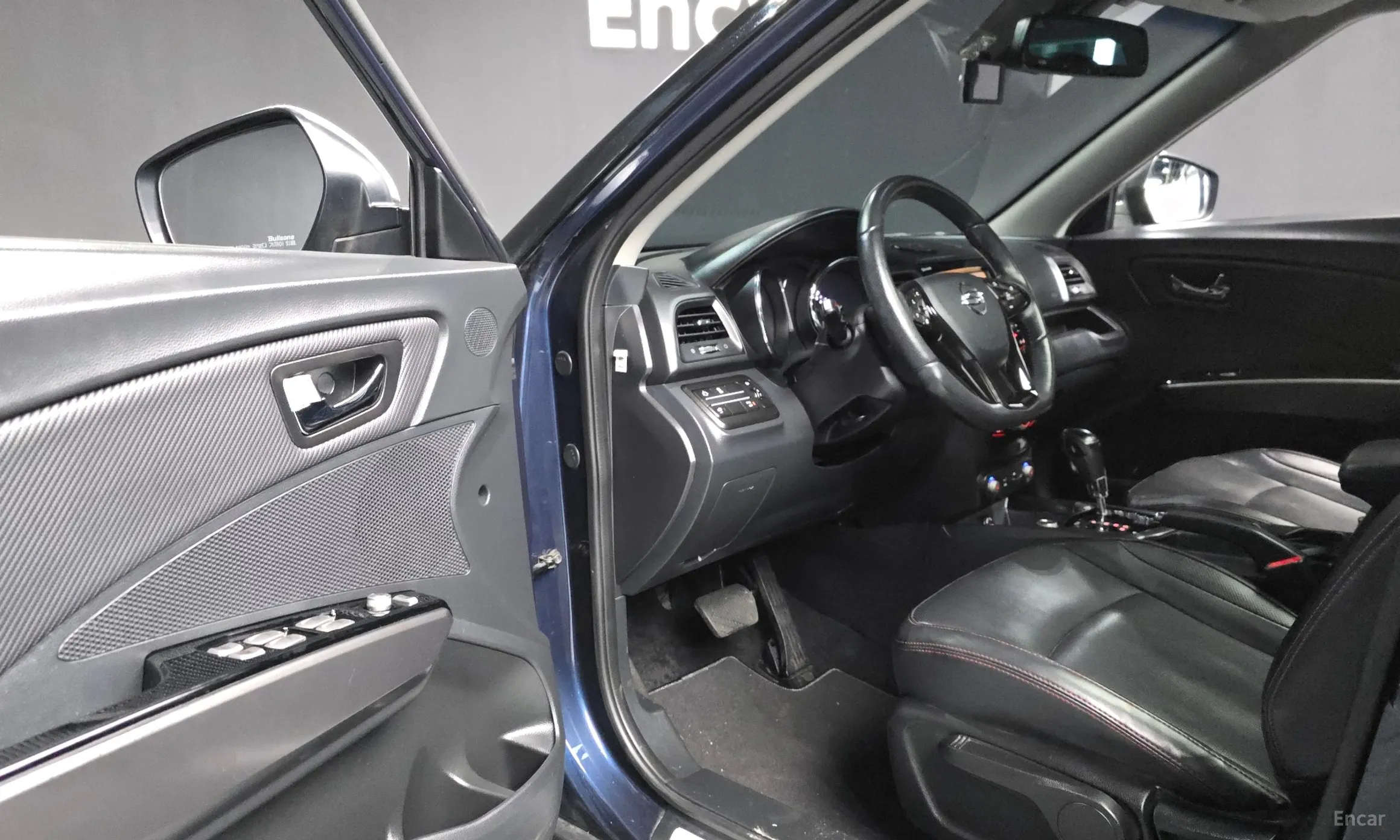 KG Mobility (SsangYong) Tivoli Air превью 10