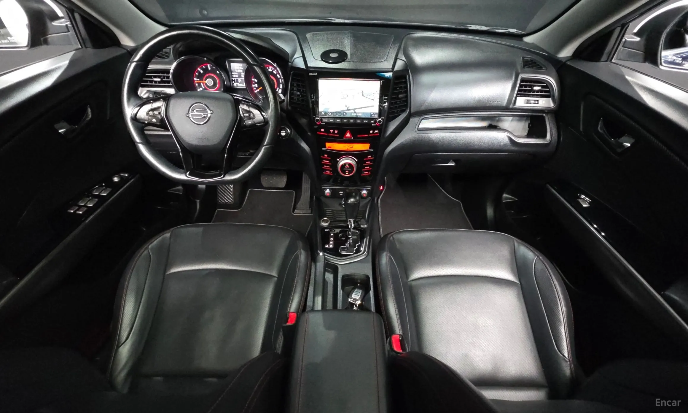 KG Mobility (SsangYong) Tivoli Air превью 7