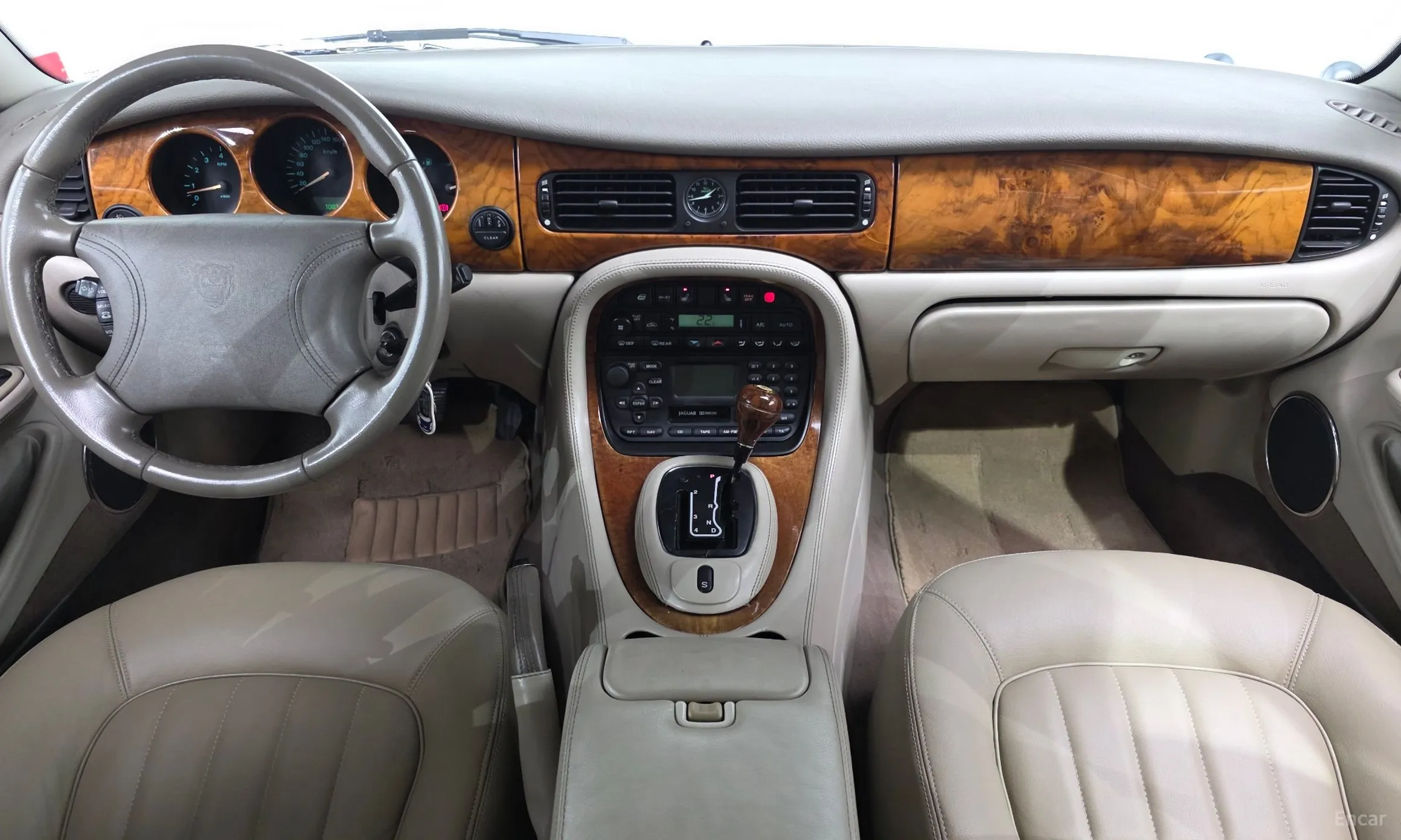 Jaguar XJ-8 превью 7