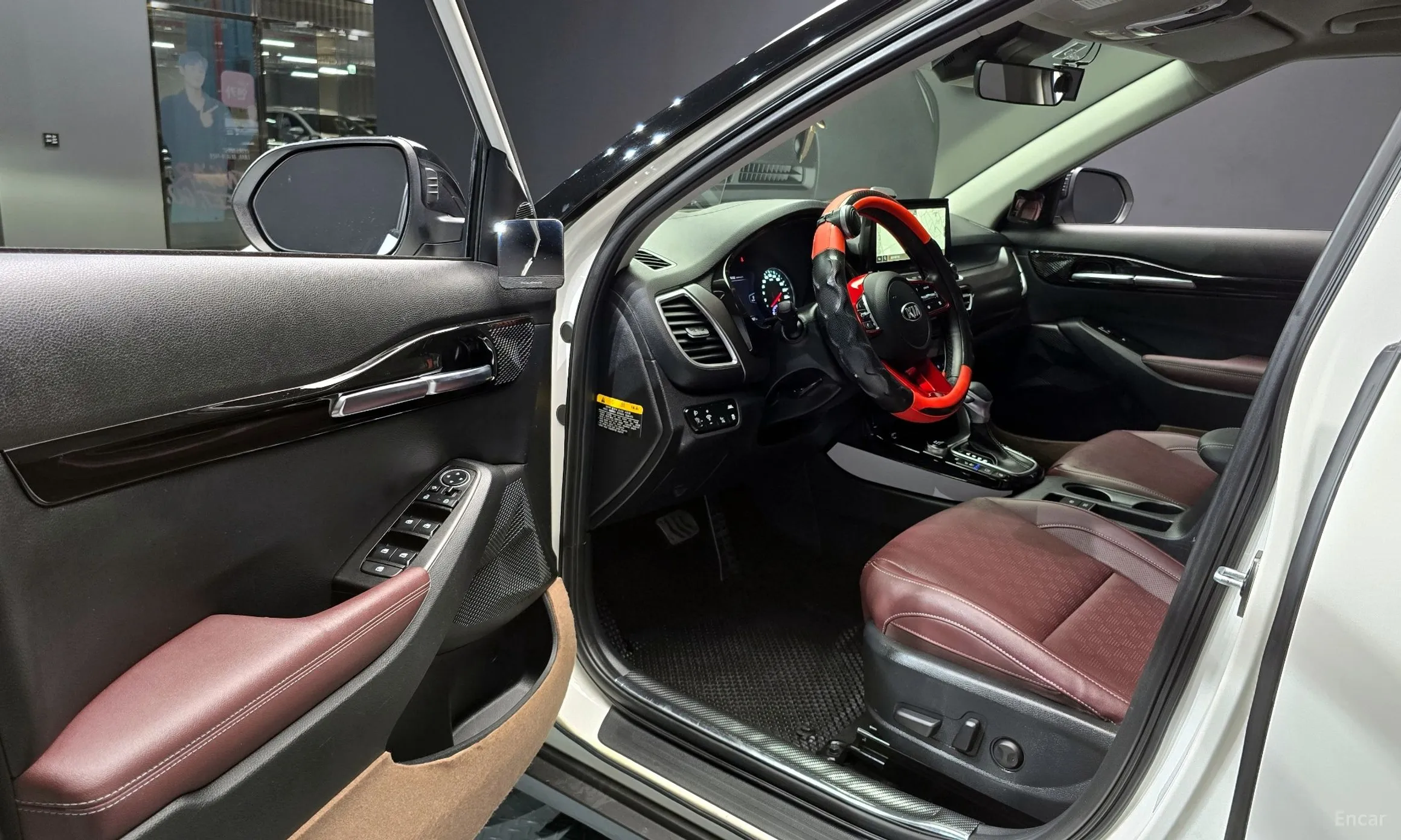 Kia Seltos превью 11