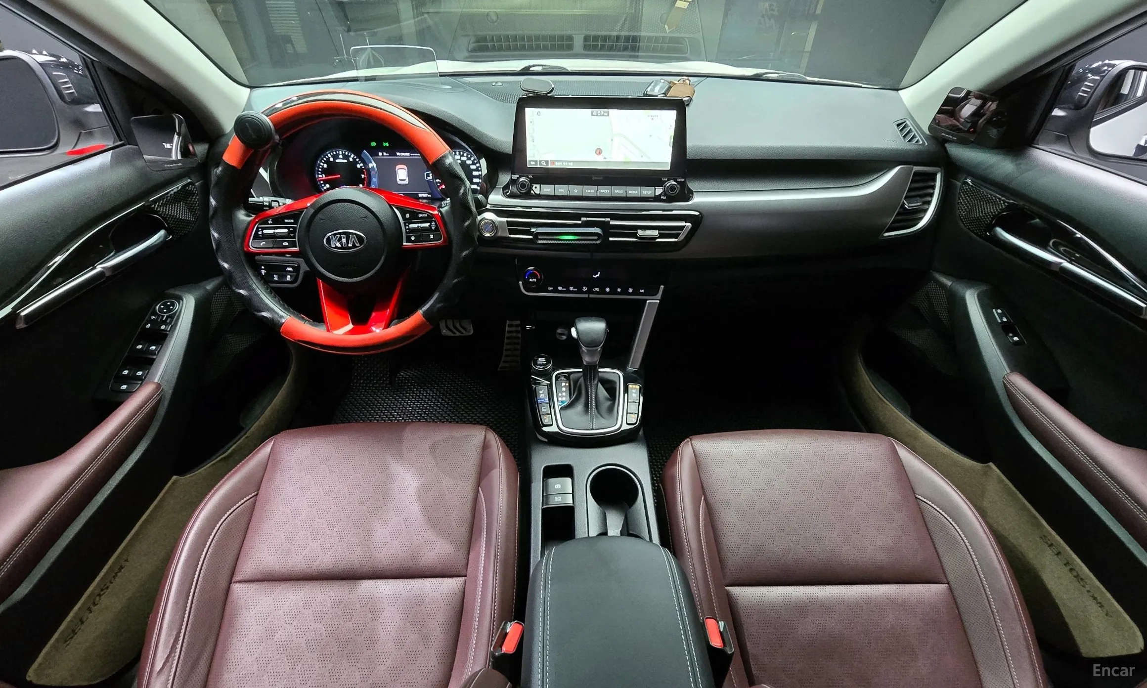 Kia Seltos превью 7